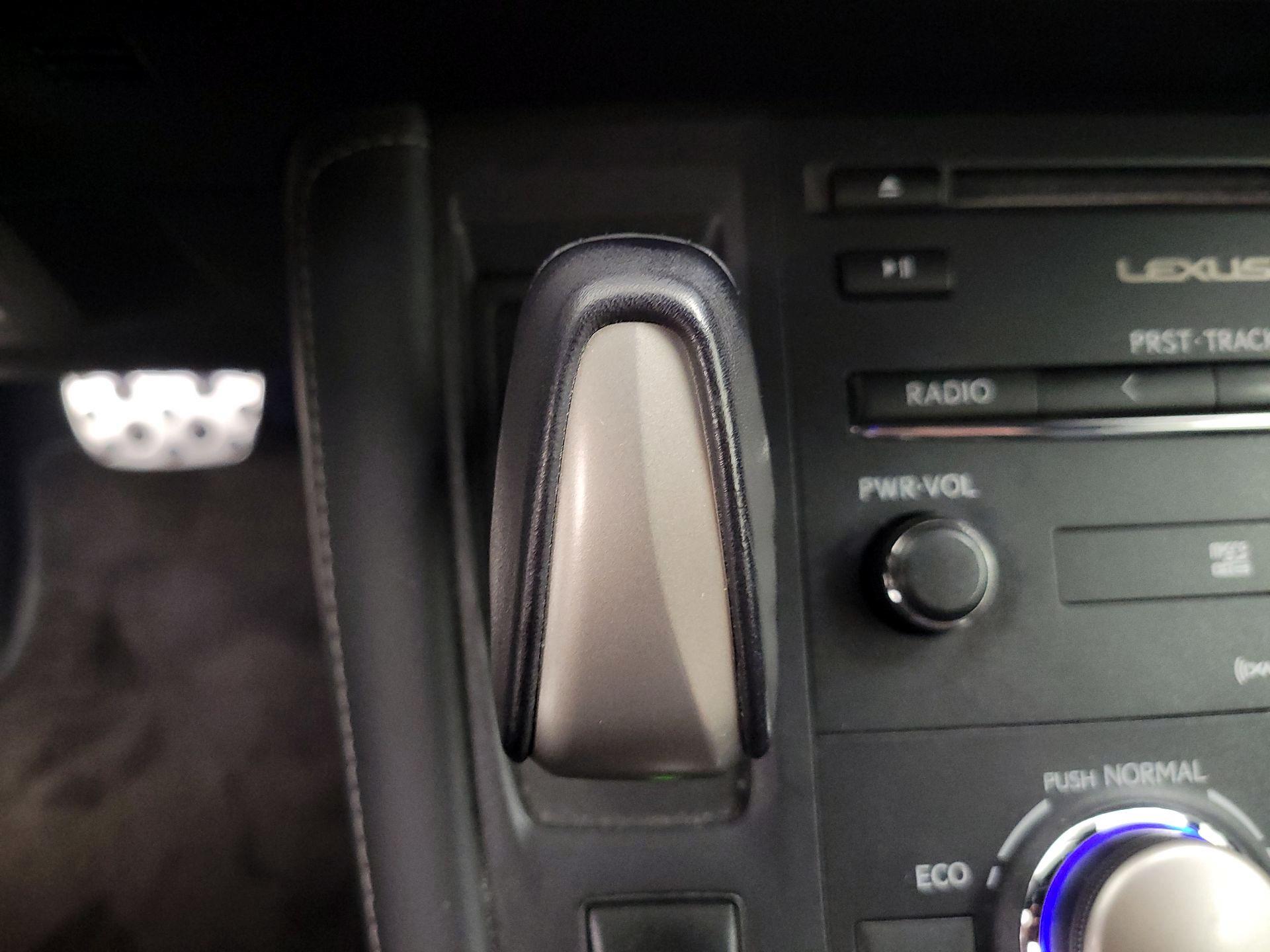 Thumbnail: 2015 Lexus CT - 17