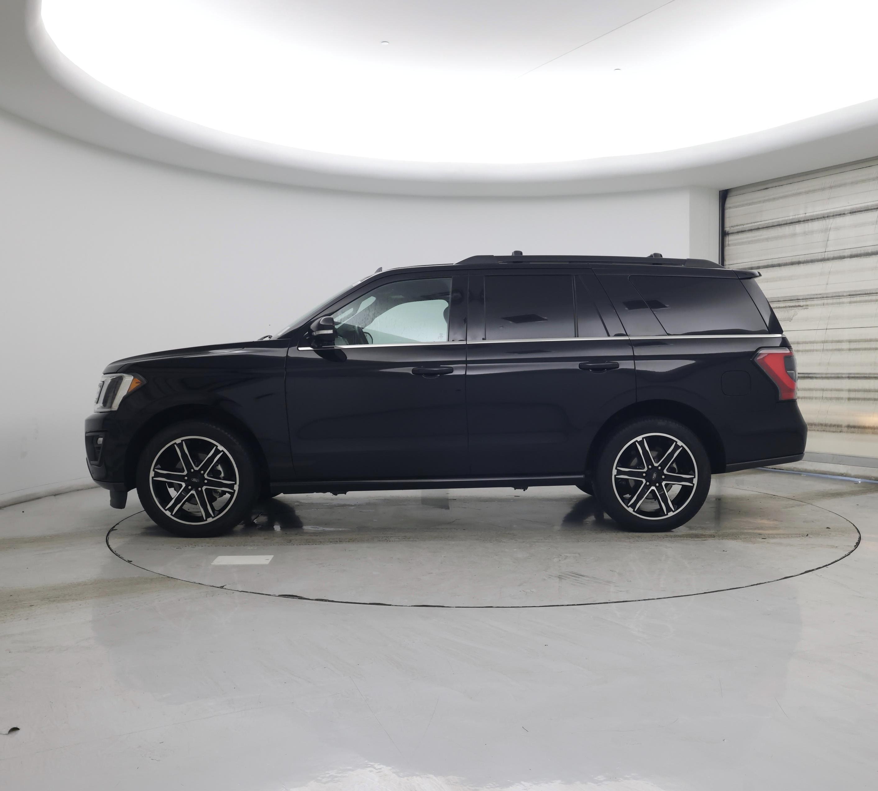 Thumbnail: 2019 Ford Expedition - 3