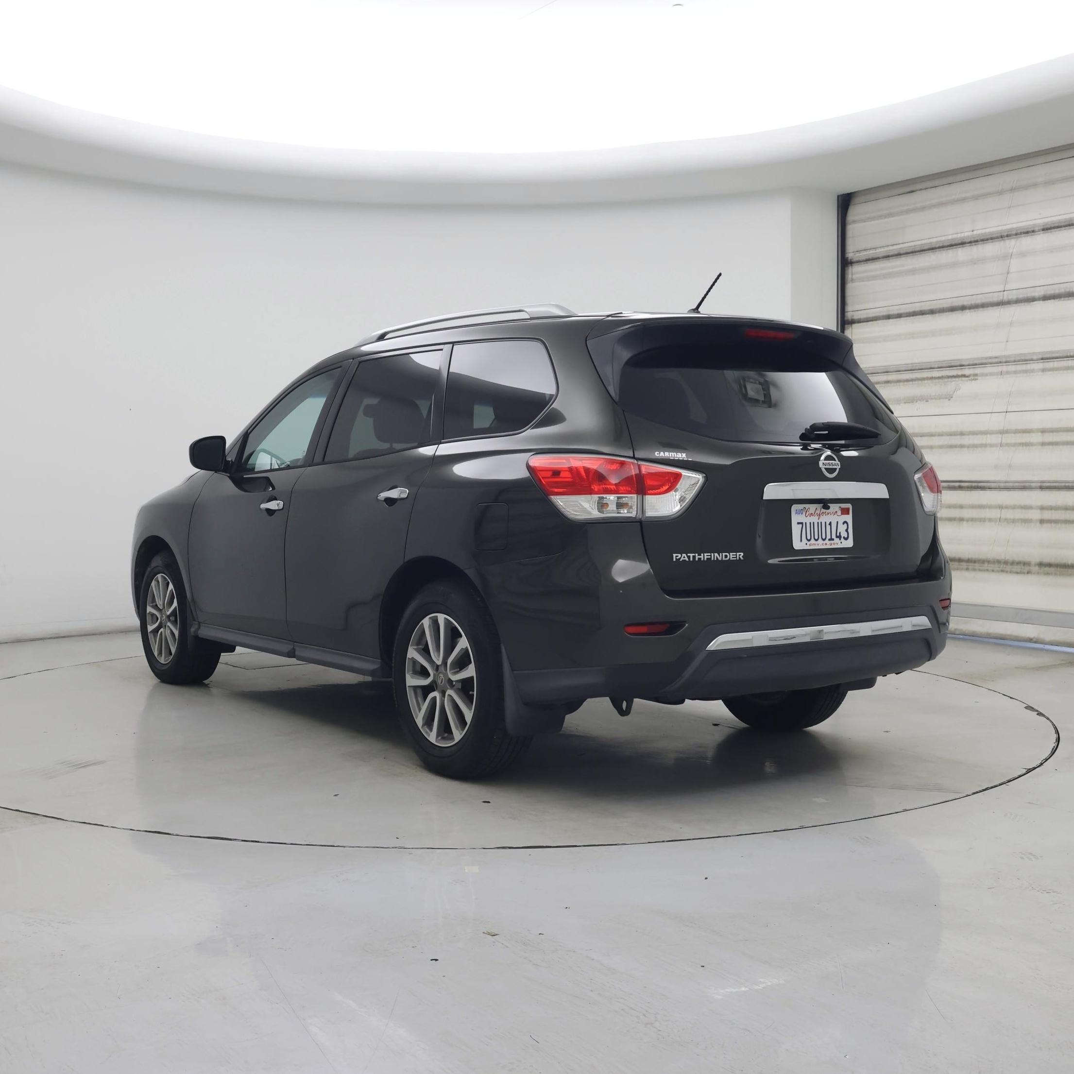 Thumbnail: 2016 Nissan Pathfinder - 2
