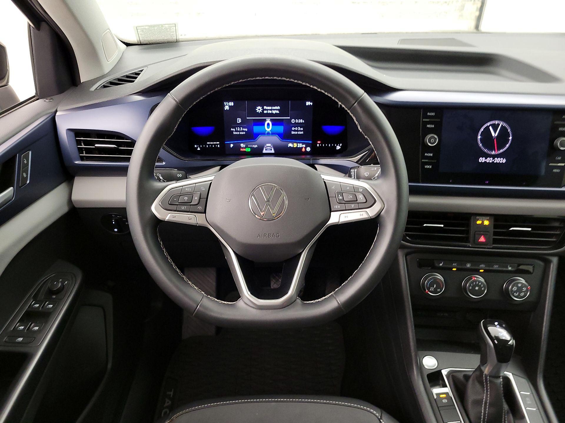 Thumbnail: 2022 Volkswagen Taos - 10