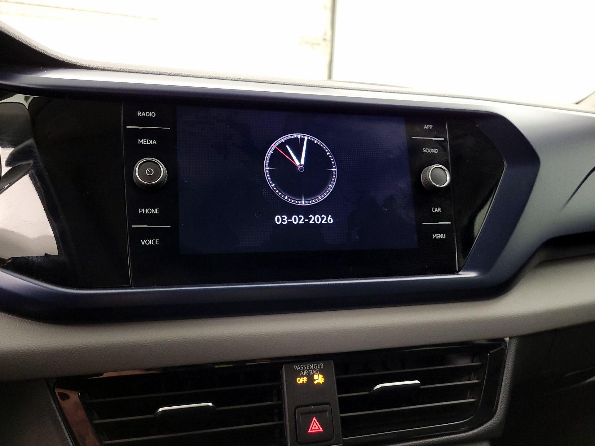 Thumbnail: 2022 Volkswagen Taos - 15