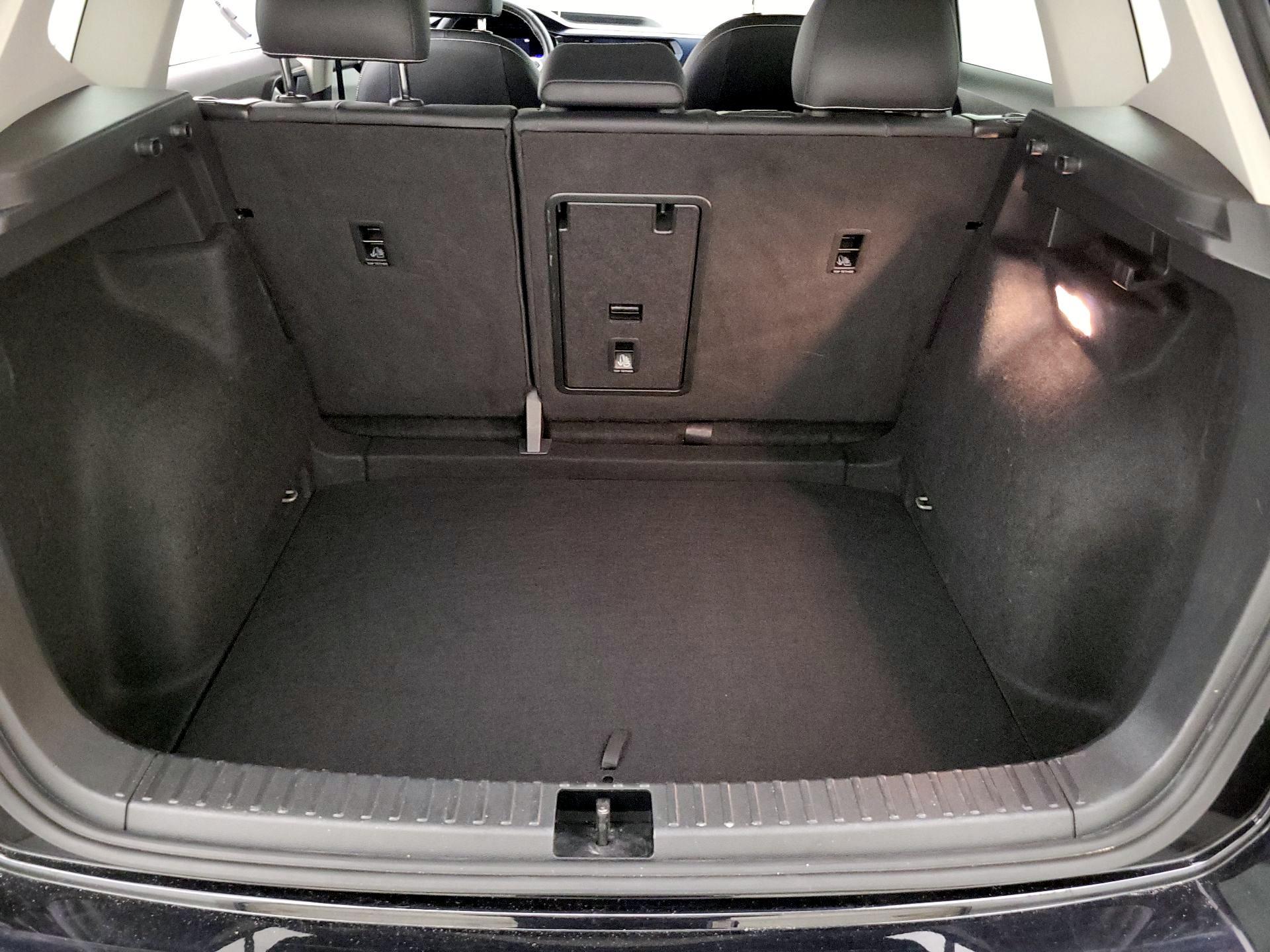 Thumbnail: 2022 Volkswagen Taos - 20