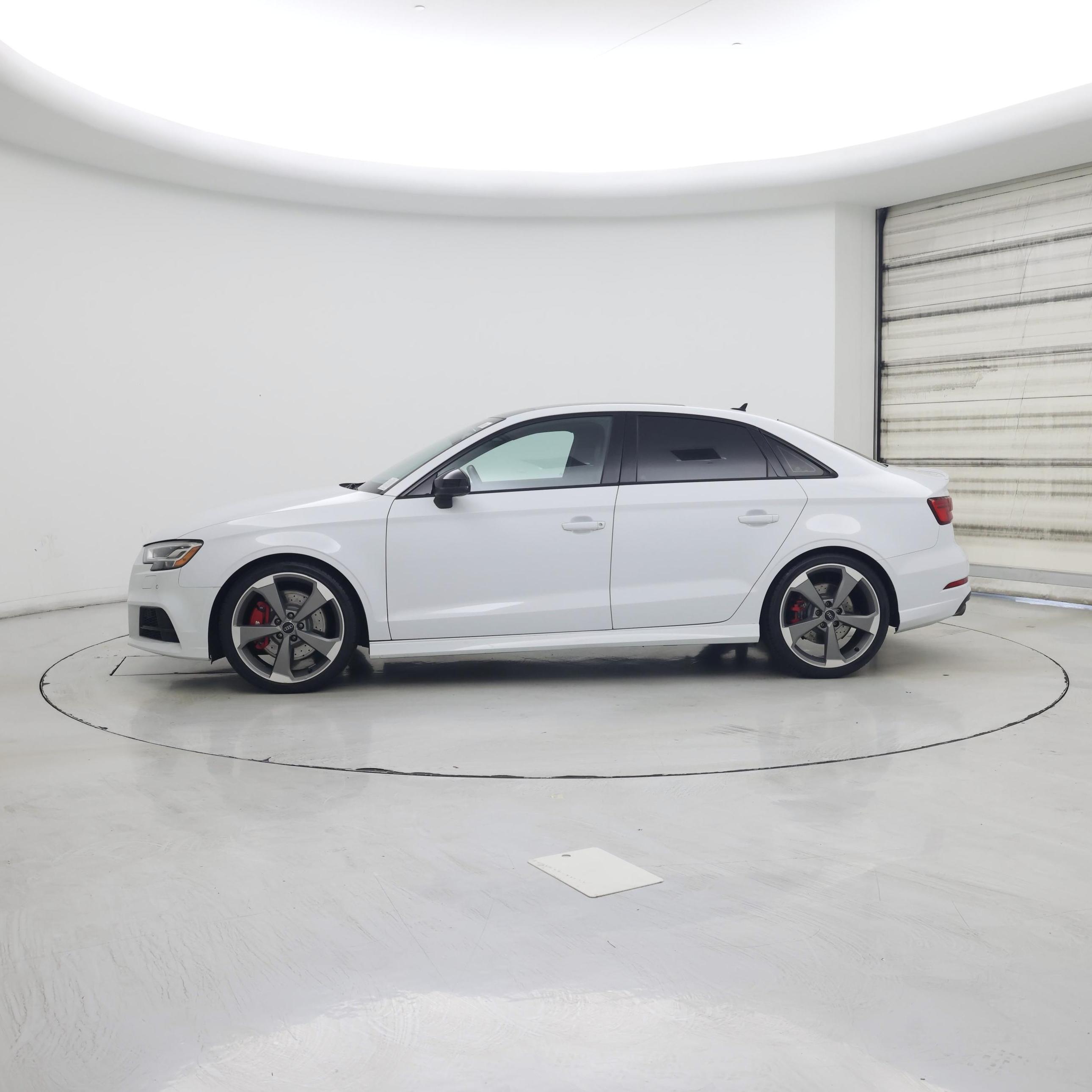 Thumbnail: 2020 Audi S3 - 3