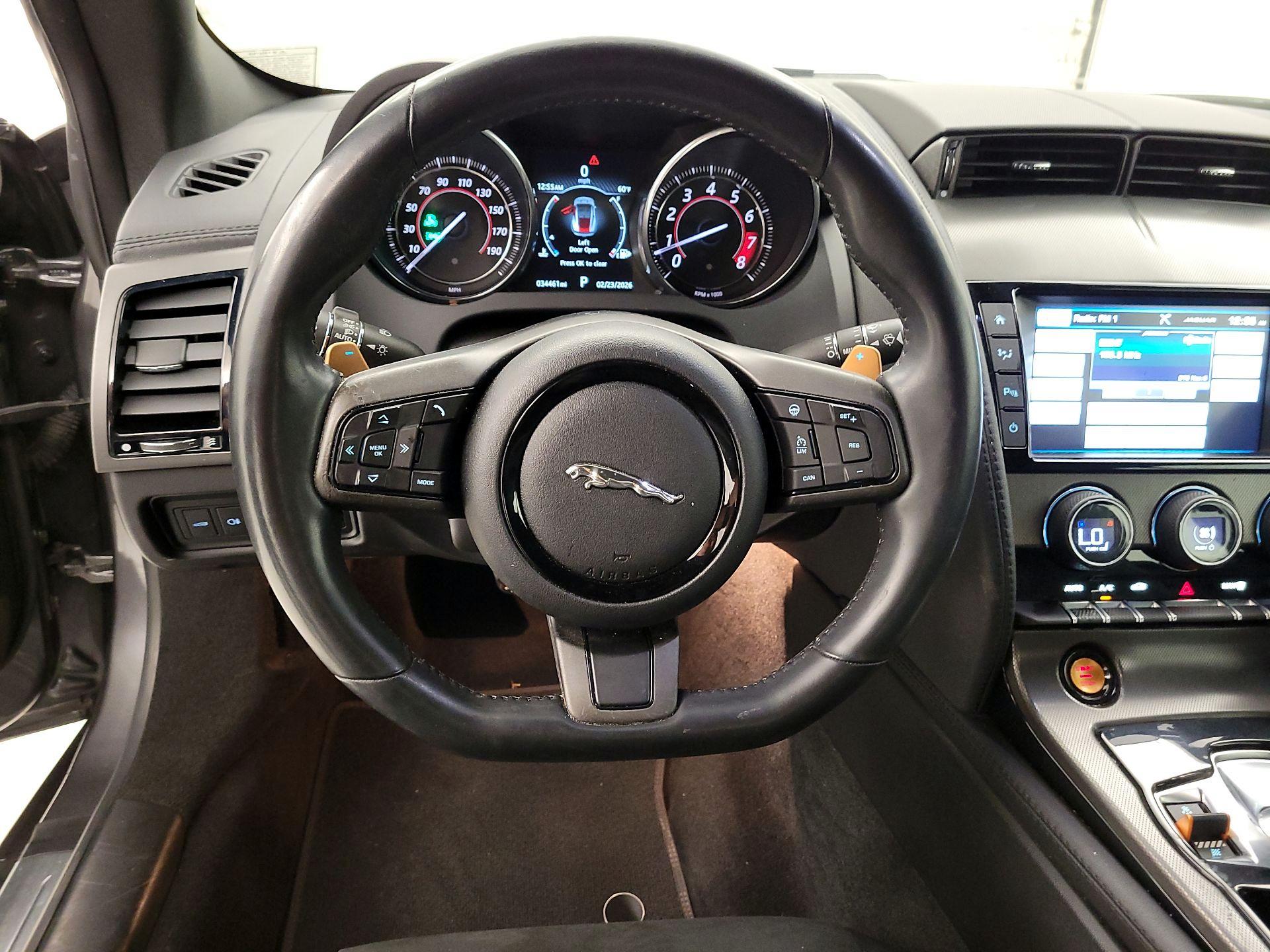 Thumbnail: 2016 Jaguar F-Type - 10