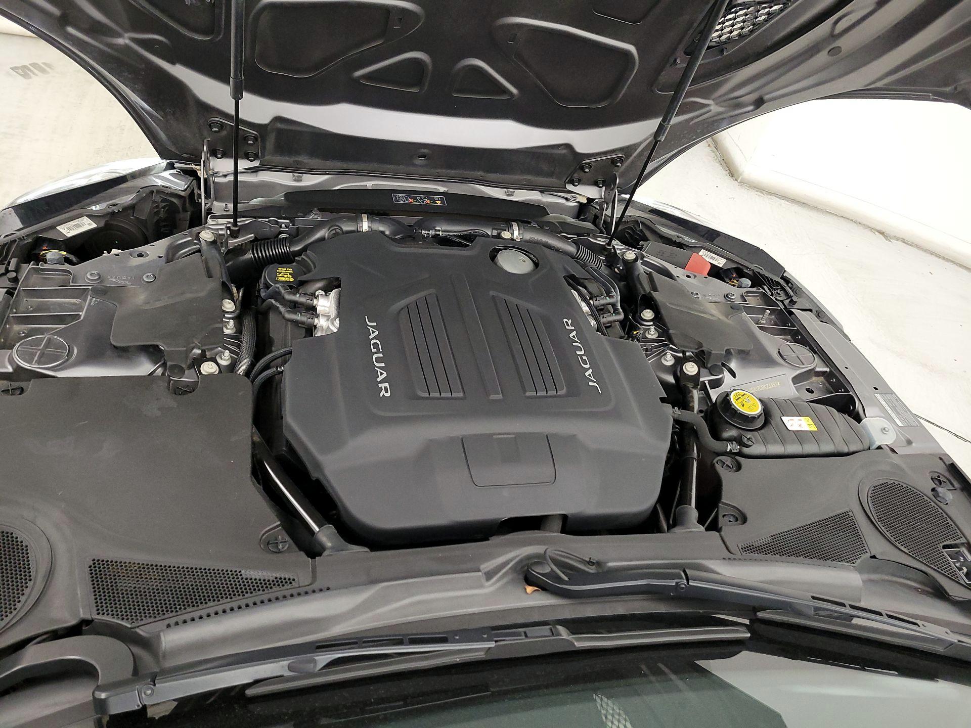 Thumbnail: 2016 Jaguar F-Type - 20