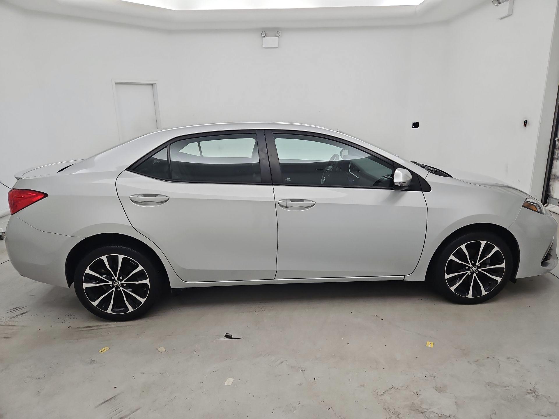 Thumbnail: 2017 Toyota Corolla - 4