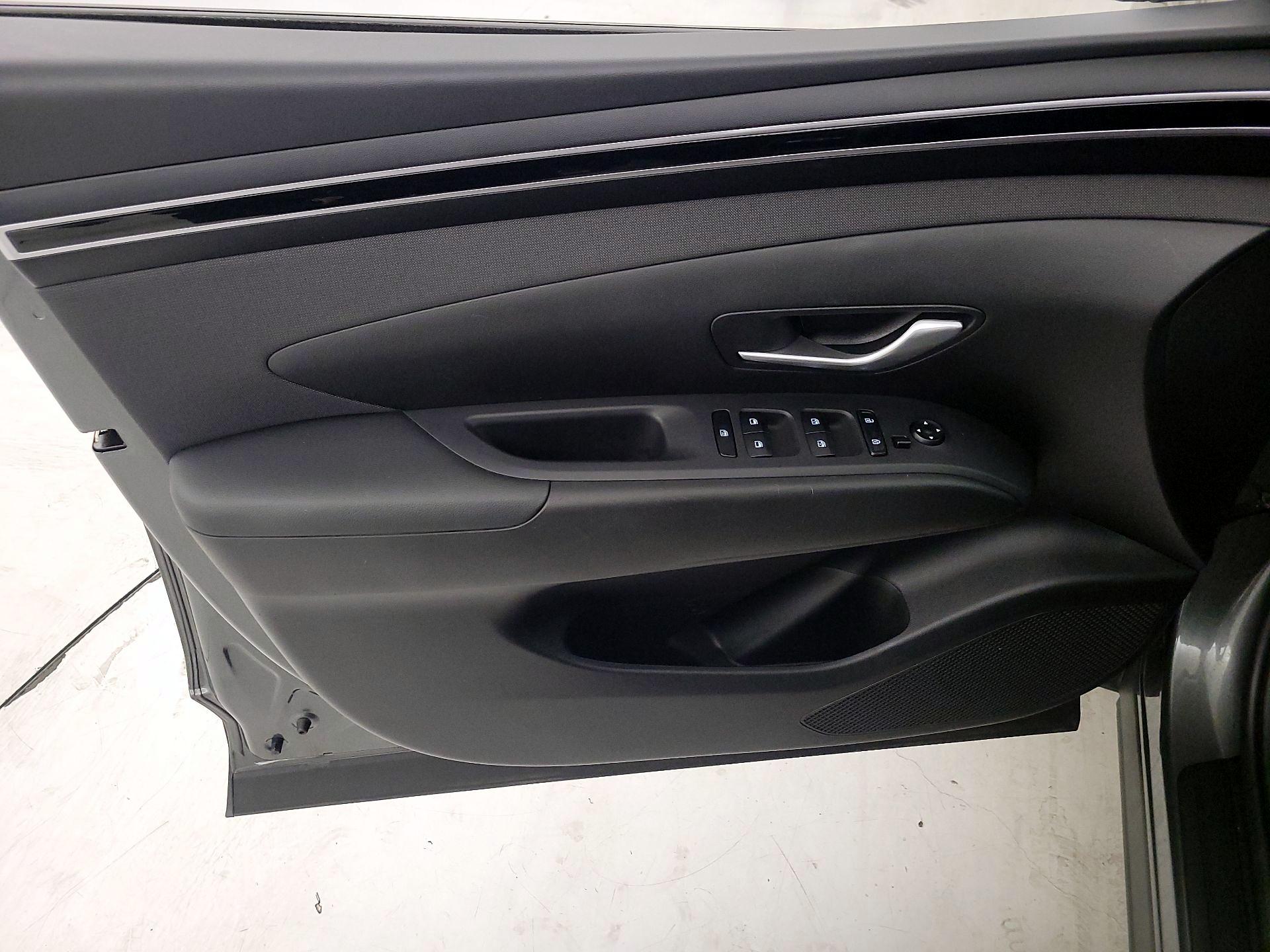 Thumbnail: 2023 Hyundai Tucson - 12