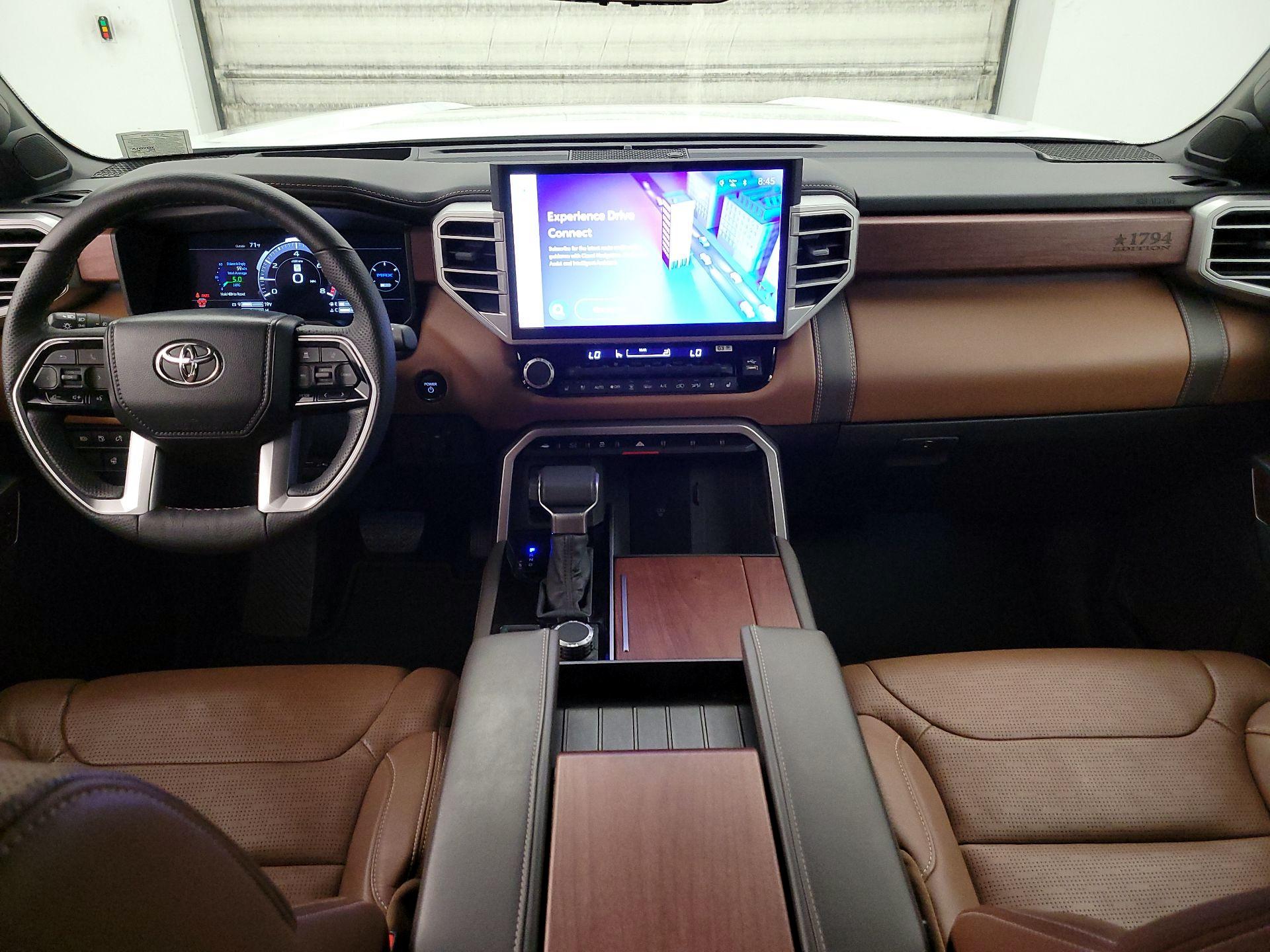 Thumbnail: 2025 Toyota Sequoia - 9