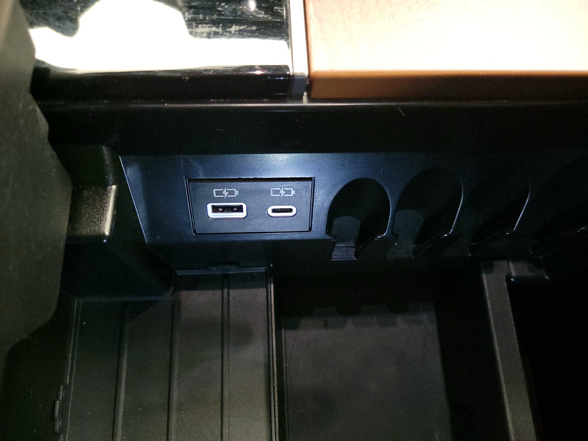 Thumbnail: 2025 Toyota Sequoia - 18