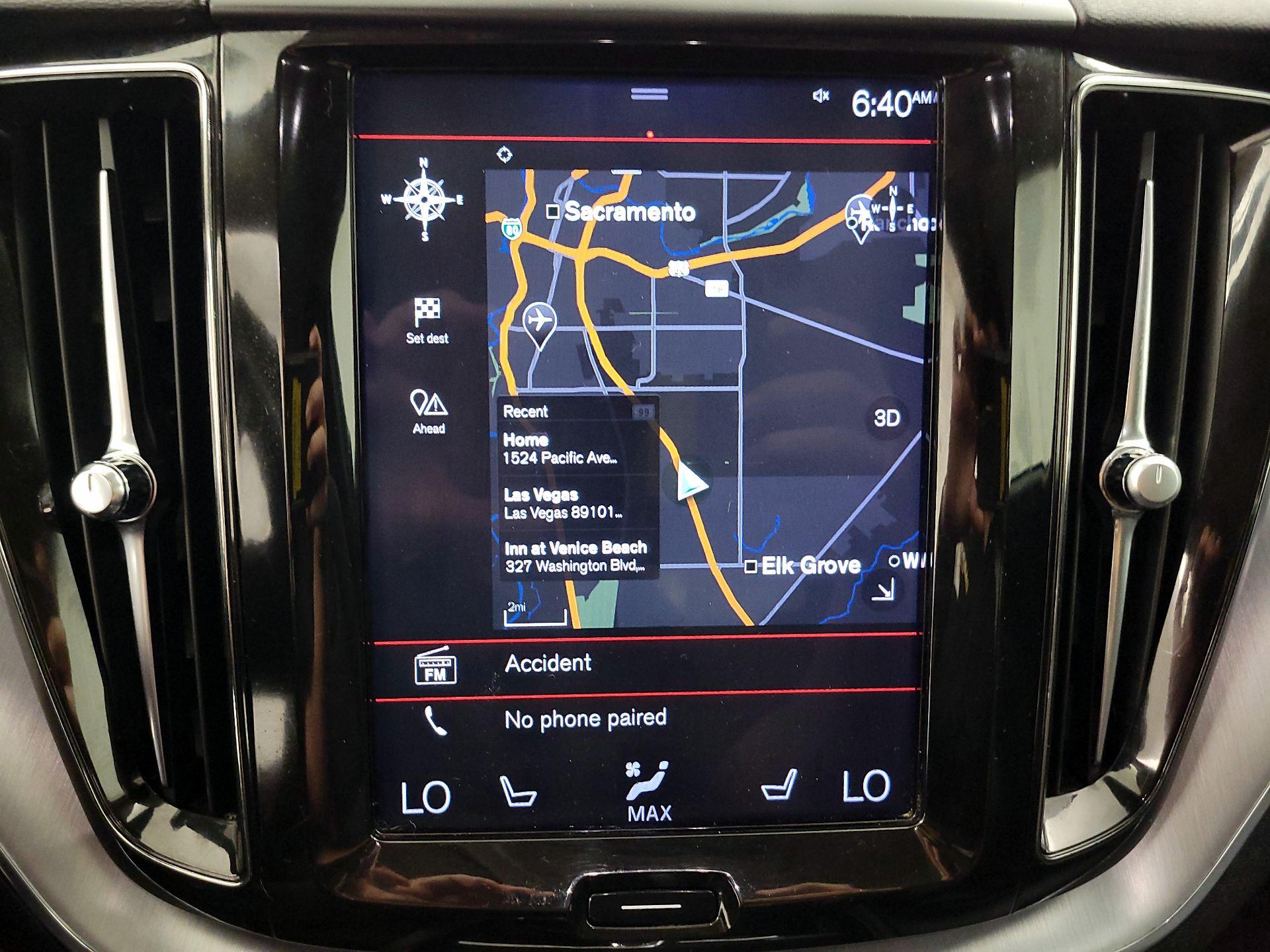 Thumbnail: 2018 Volvo XC60 - 14