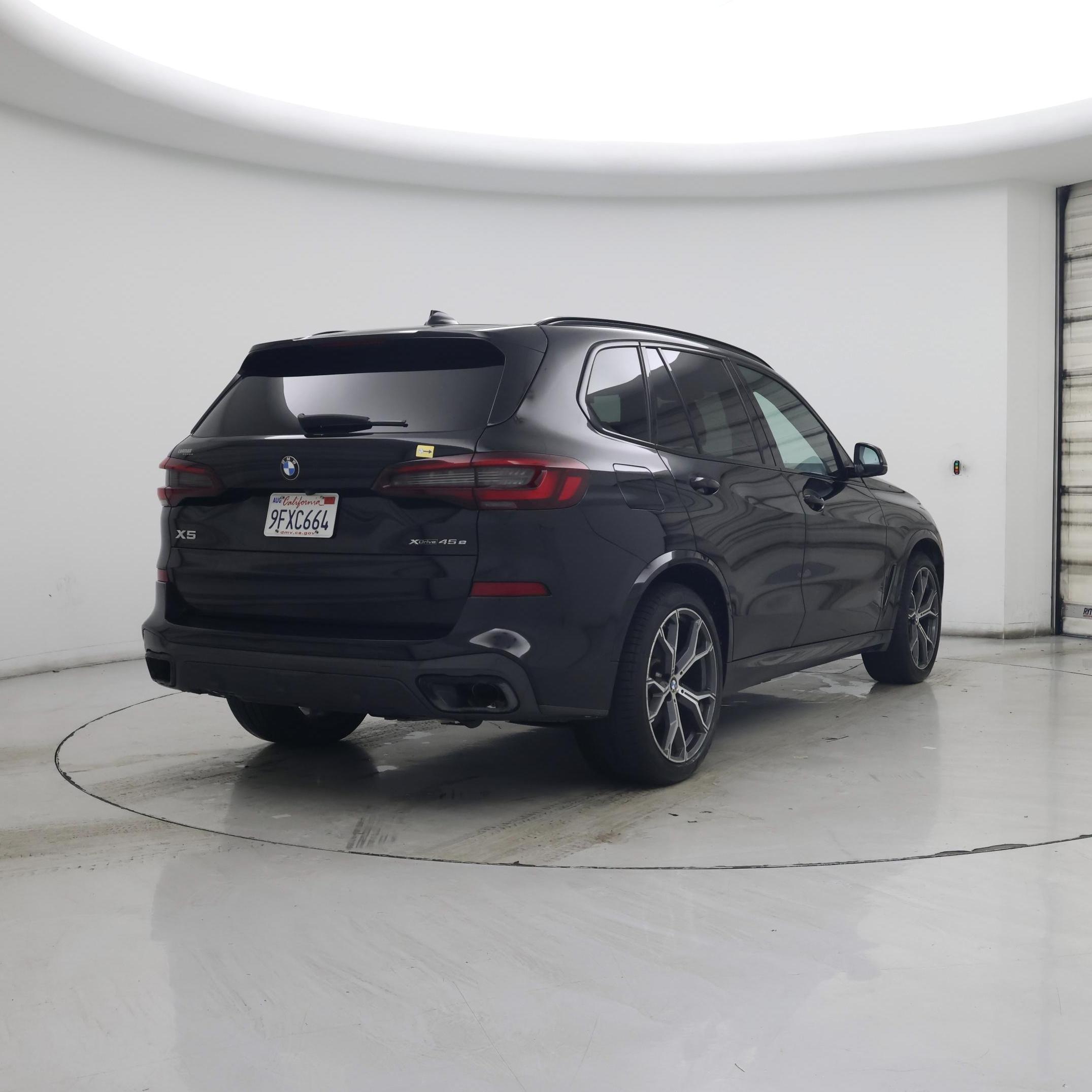 Thumbnail: 2021 BMW X5 - 8