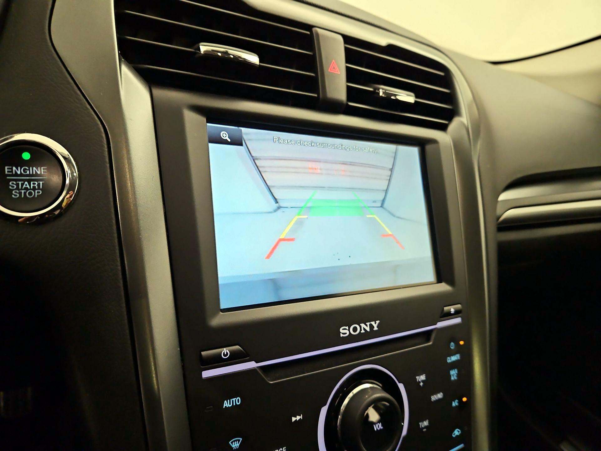 Thumbnail: 2015 Ford Fusion - 14