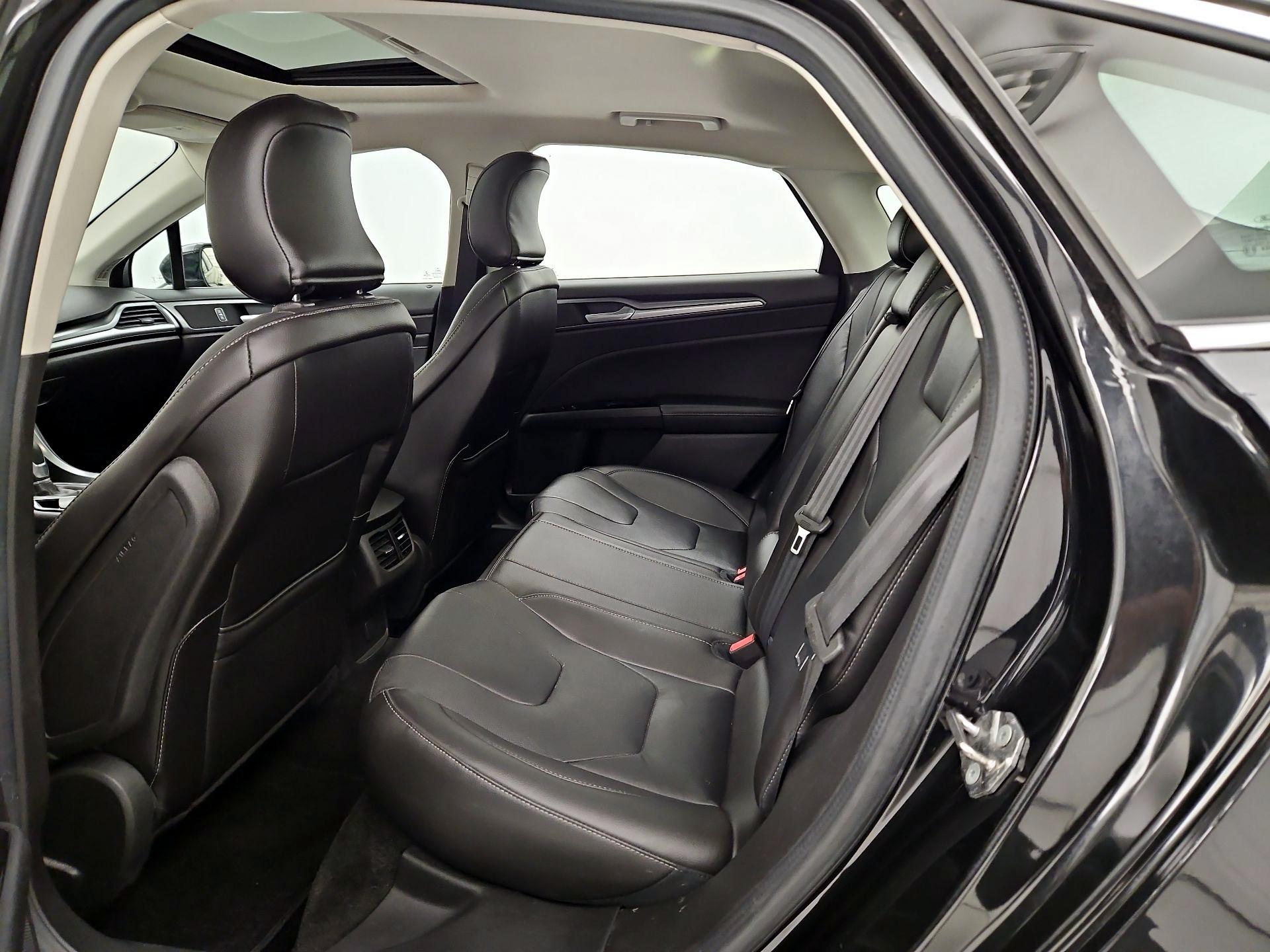 Thumbnail: 2015 Ford Fusion - 20