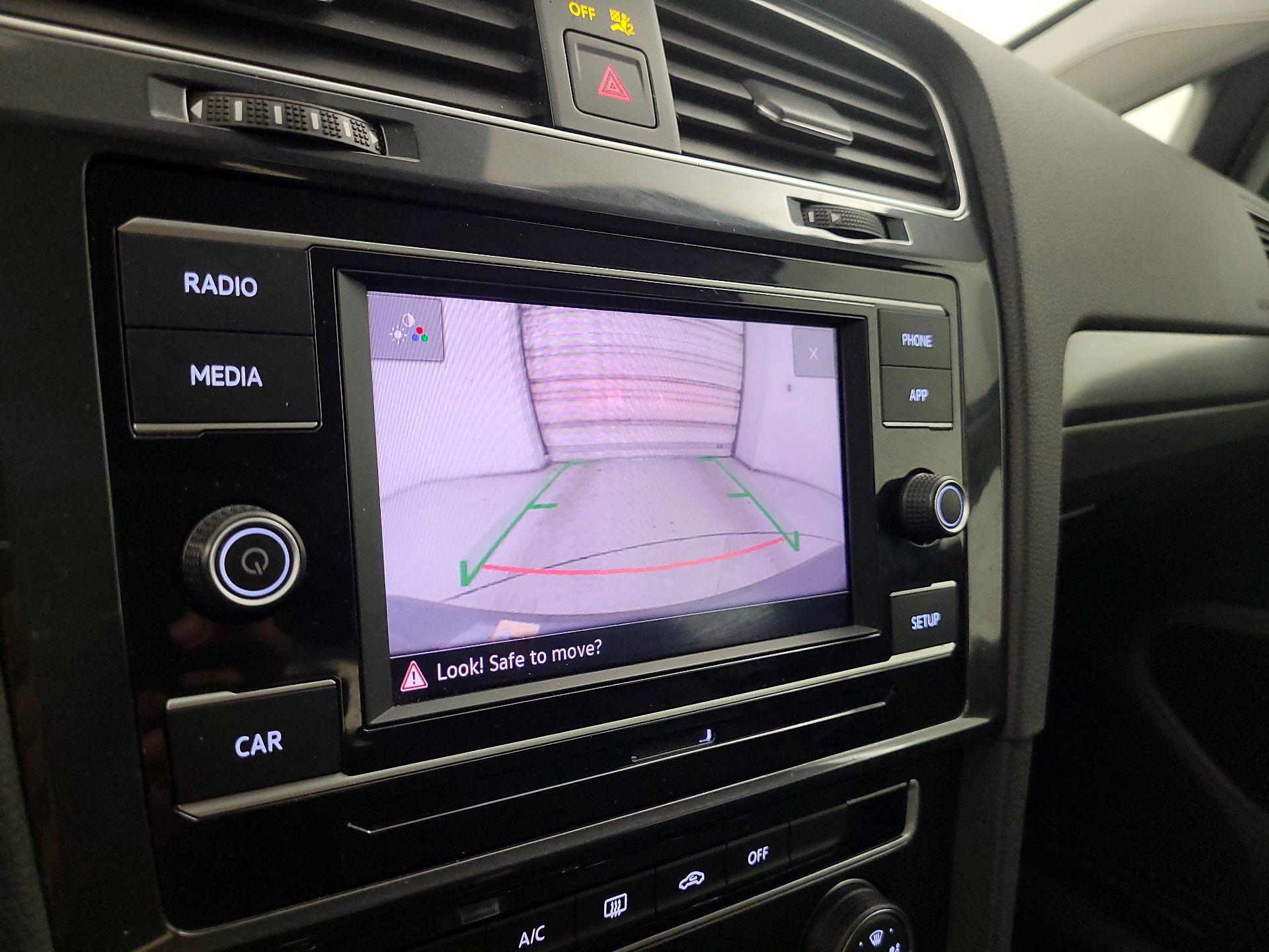 Thumbnail: 2019 Volkswagen Golf - 13