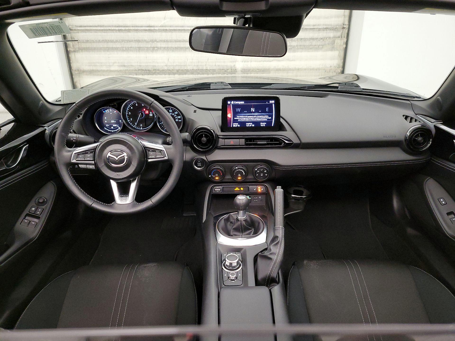 Thumbnail: 2021 Mazda MX-5 Miata - 9