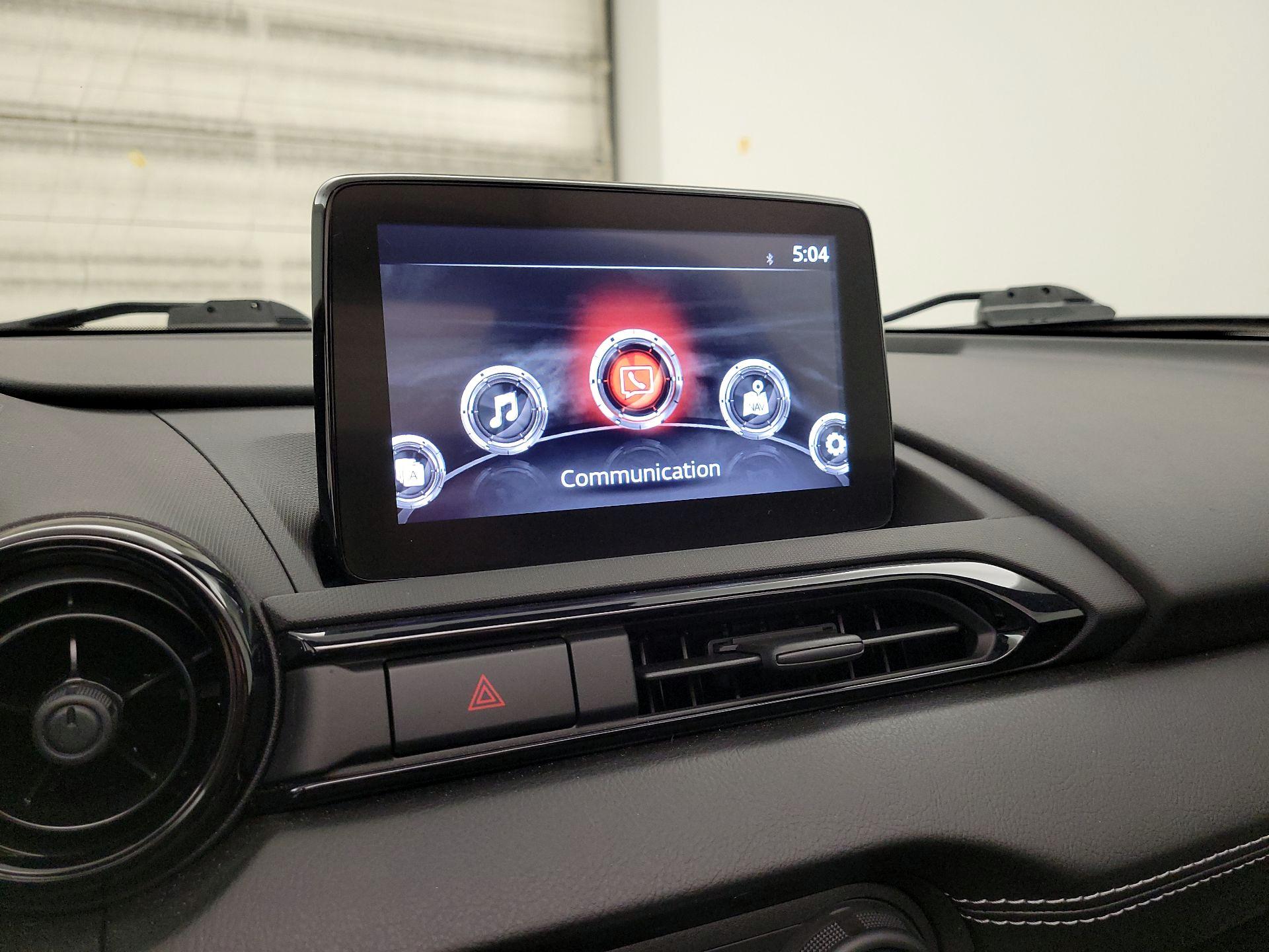 Thumbnail: 2021 Mazda MX-5 Miata - 15