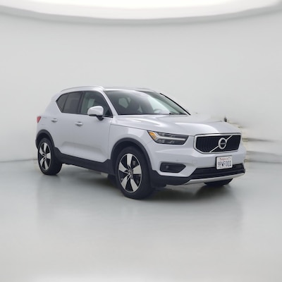 2021 Volvo XC40 T5 Momentum
