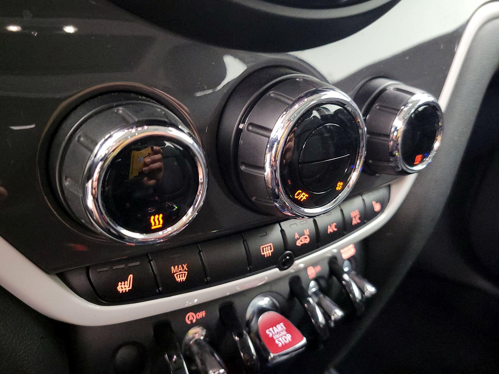 Thumbnail: 2019 MINI Cooper Countryman - 16