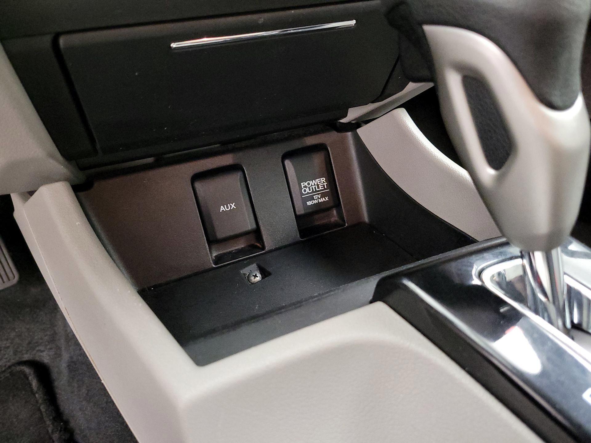 Thumbnail: 2015 Honda Civic - 18