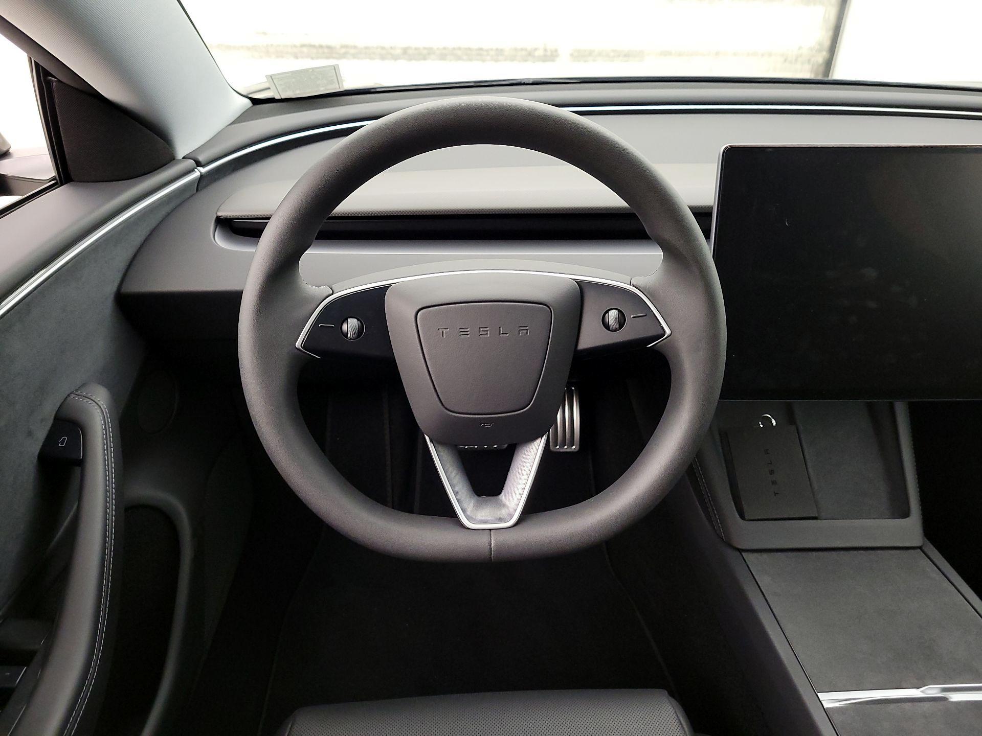 Thumbnail: 2024 Tesla Model 3 - 10