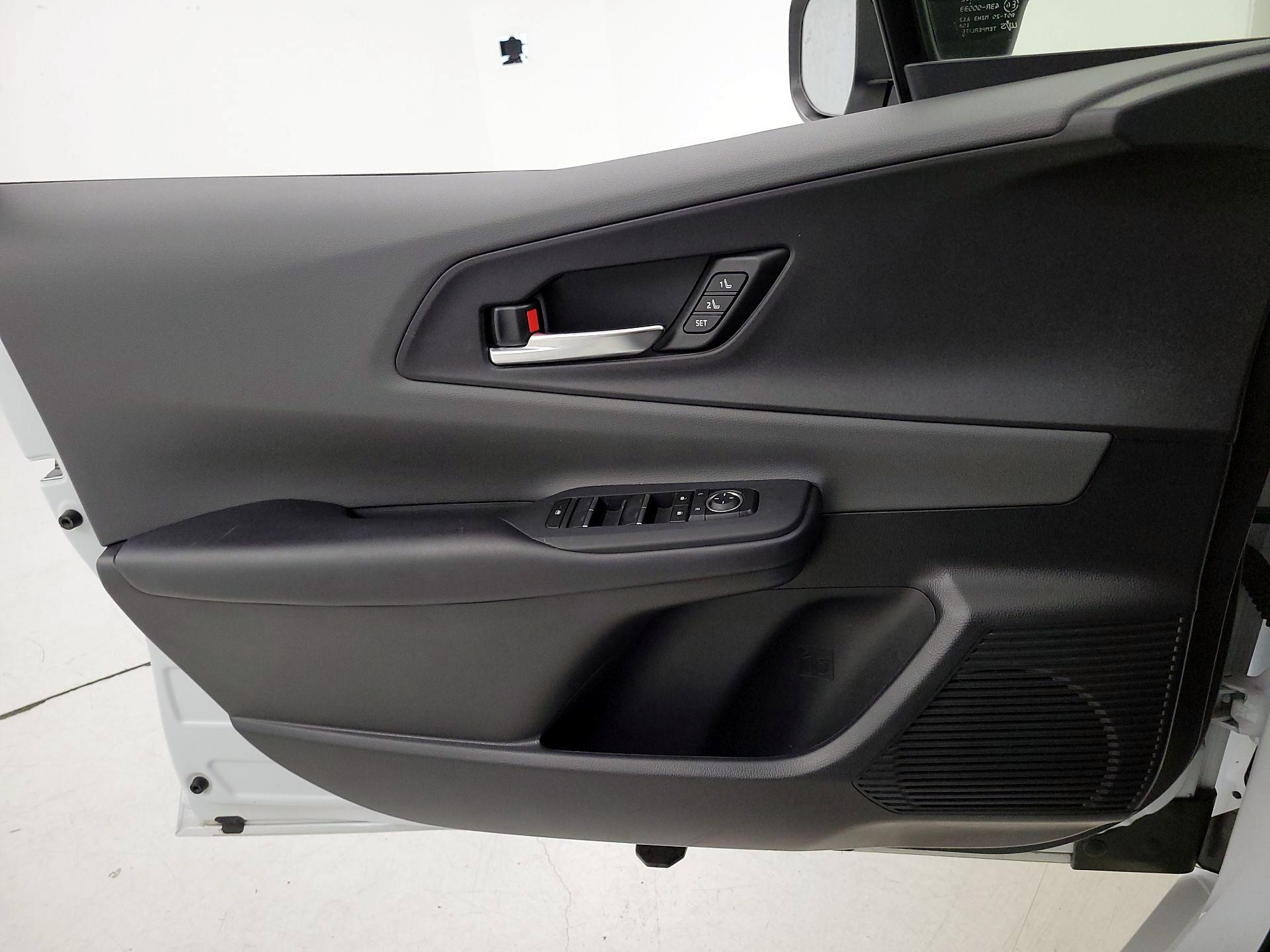 Thumbnail: 2024 Toyota Prius - 12