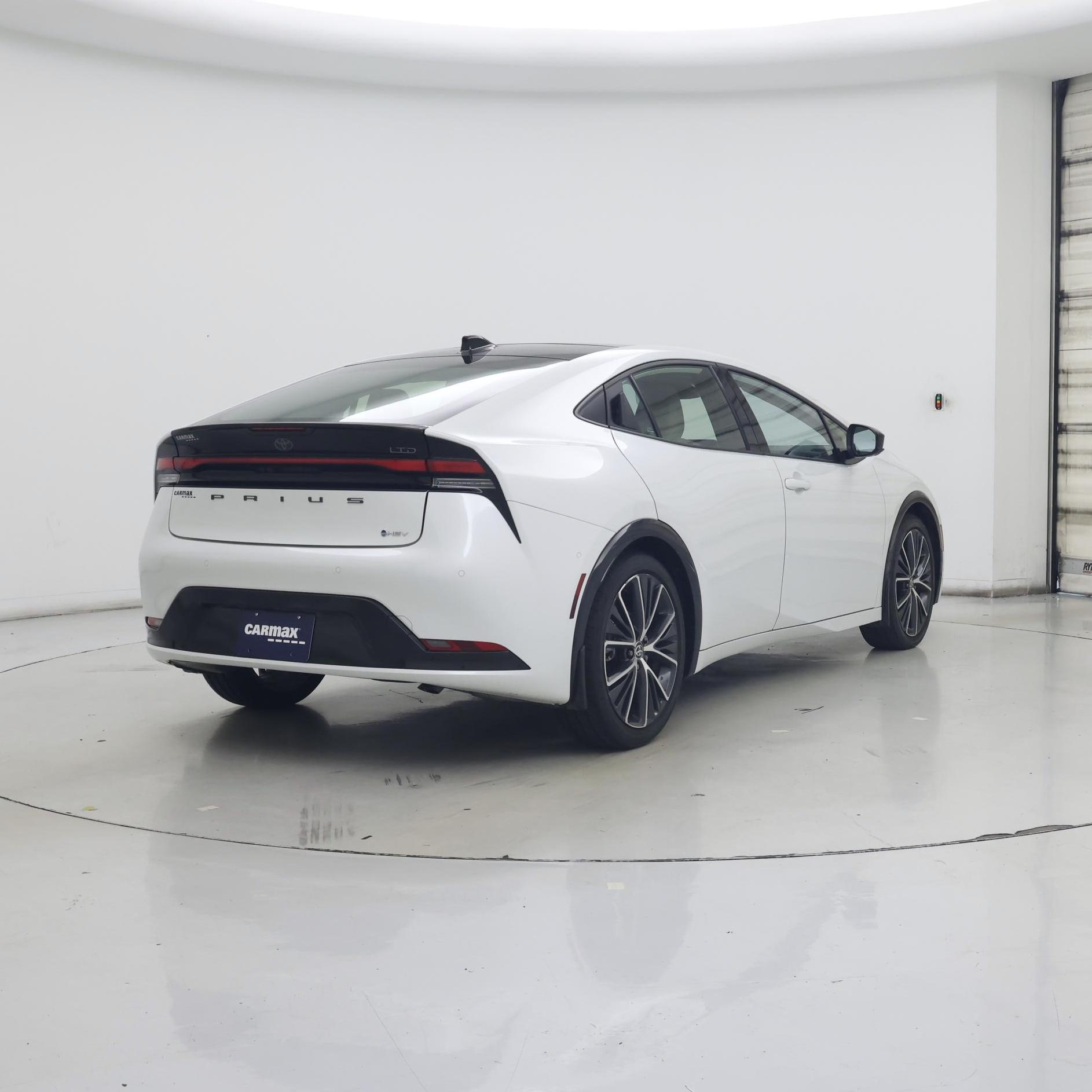 Thumbnail: 2024 Toyota Prius - 8