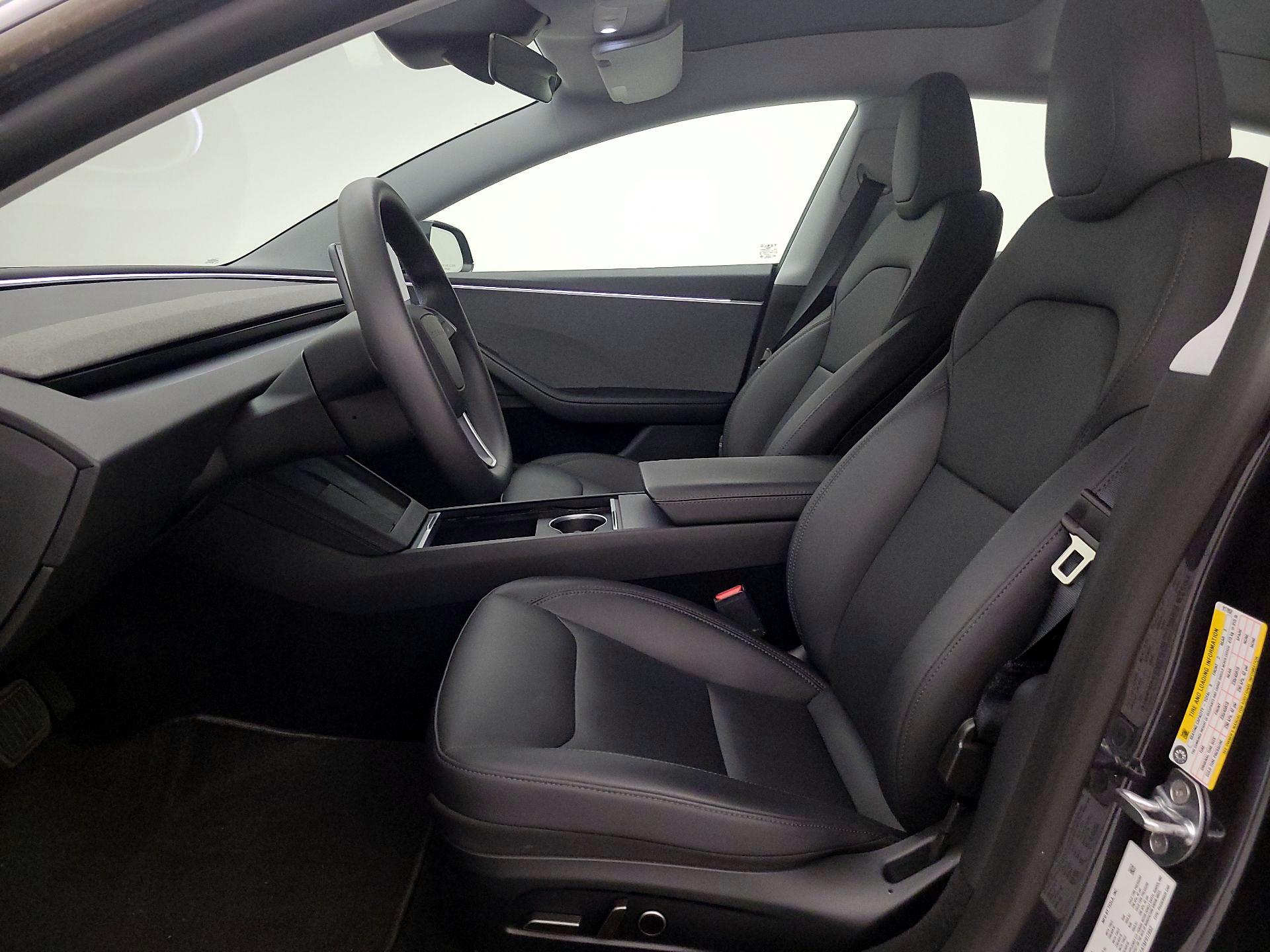 Thumbnail: 2025 Tesla Model 3 - 11