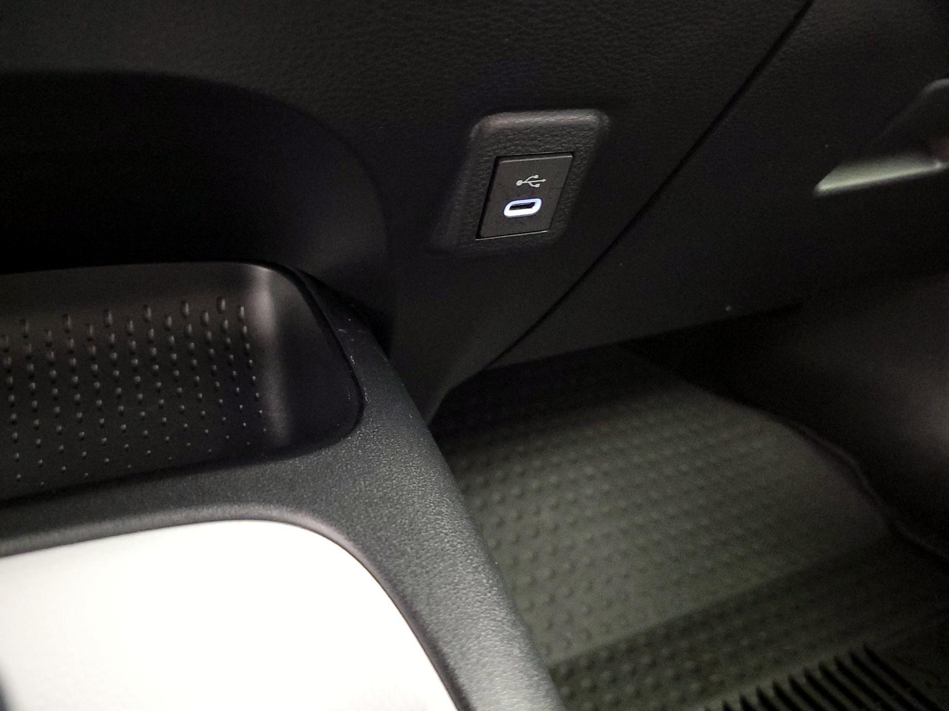 Thumbnail: 2024 Toyota Corolla - 18