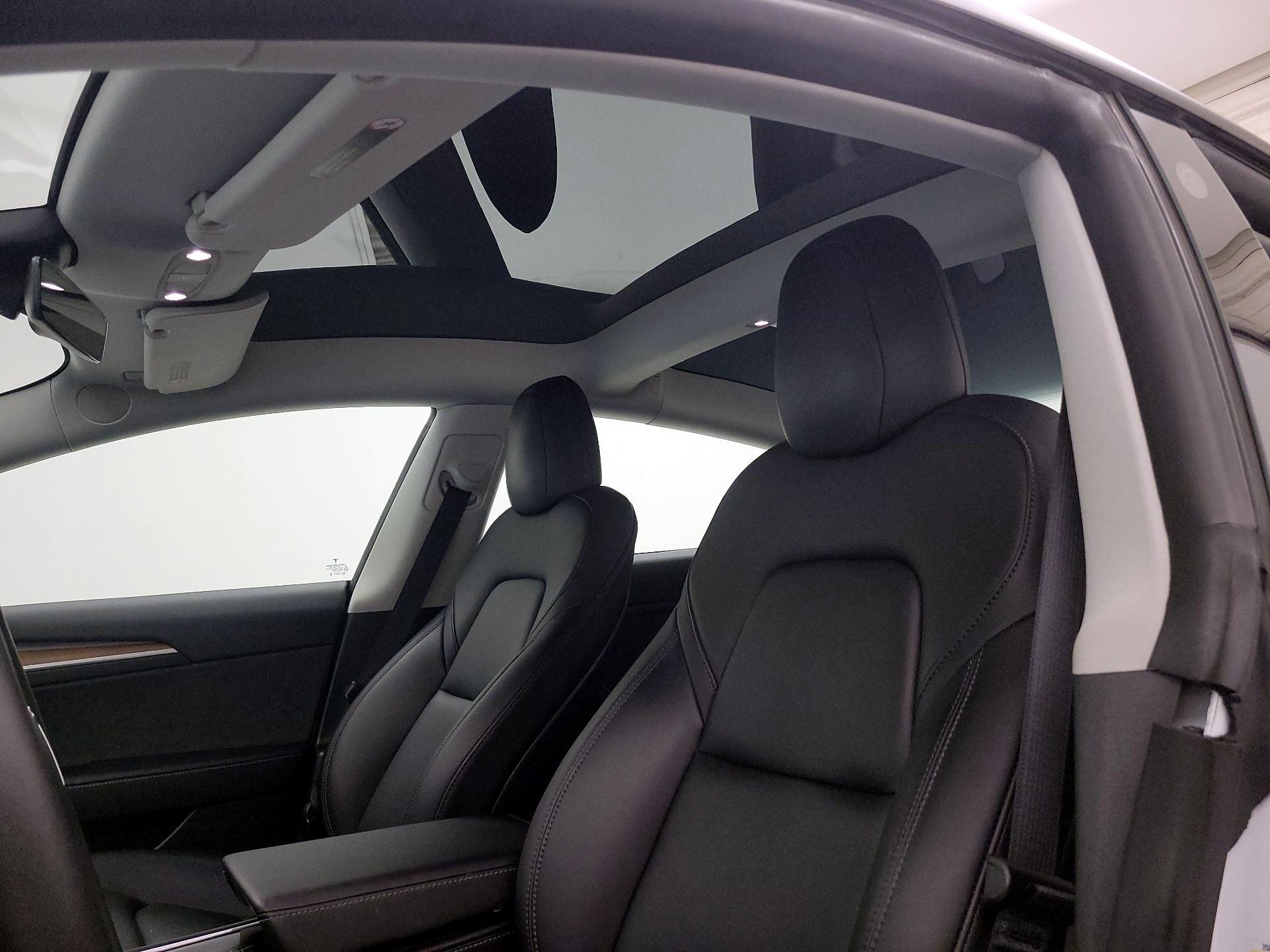 Thumbnail: 2022 Tesla Model 3 - 20