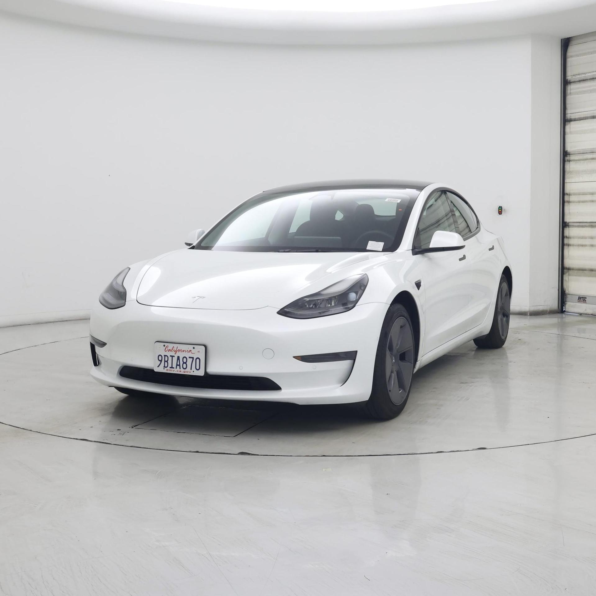 Thumbnail: 2022 Tesla Model 3 - 4