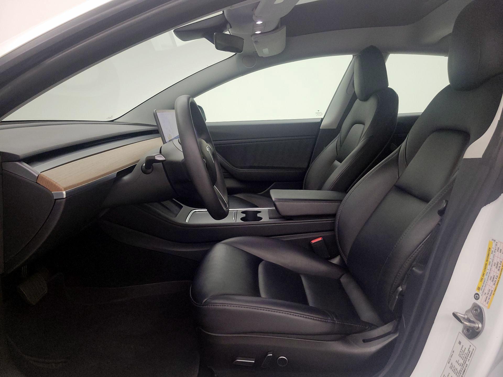 Thumbnail: 2021 Tesla Model 3 - 11