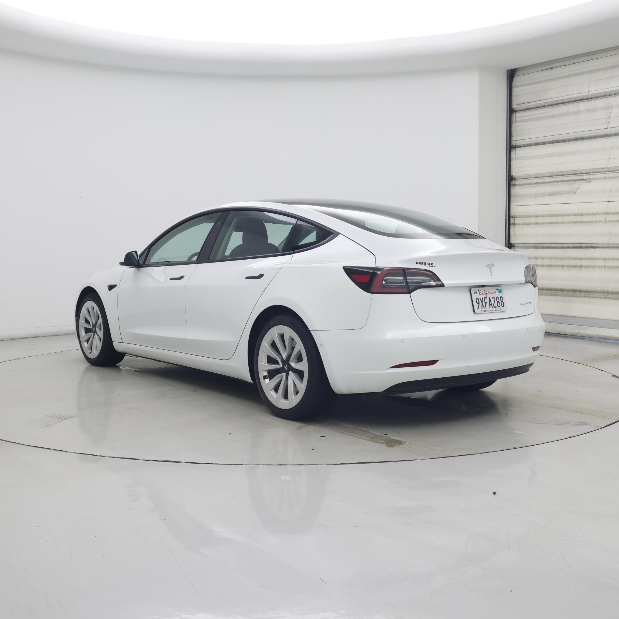 Thumbnail: 2021 Tesla Model 3 - 2