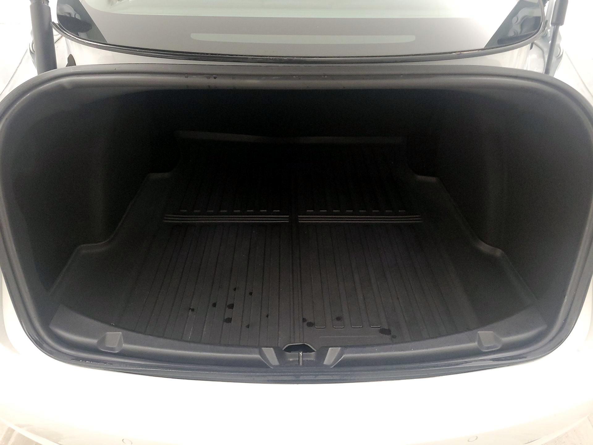 Thumbnail: 2021 Tesla Model 3 - 19