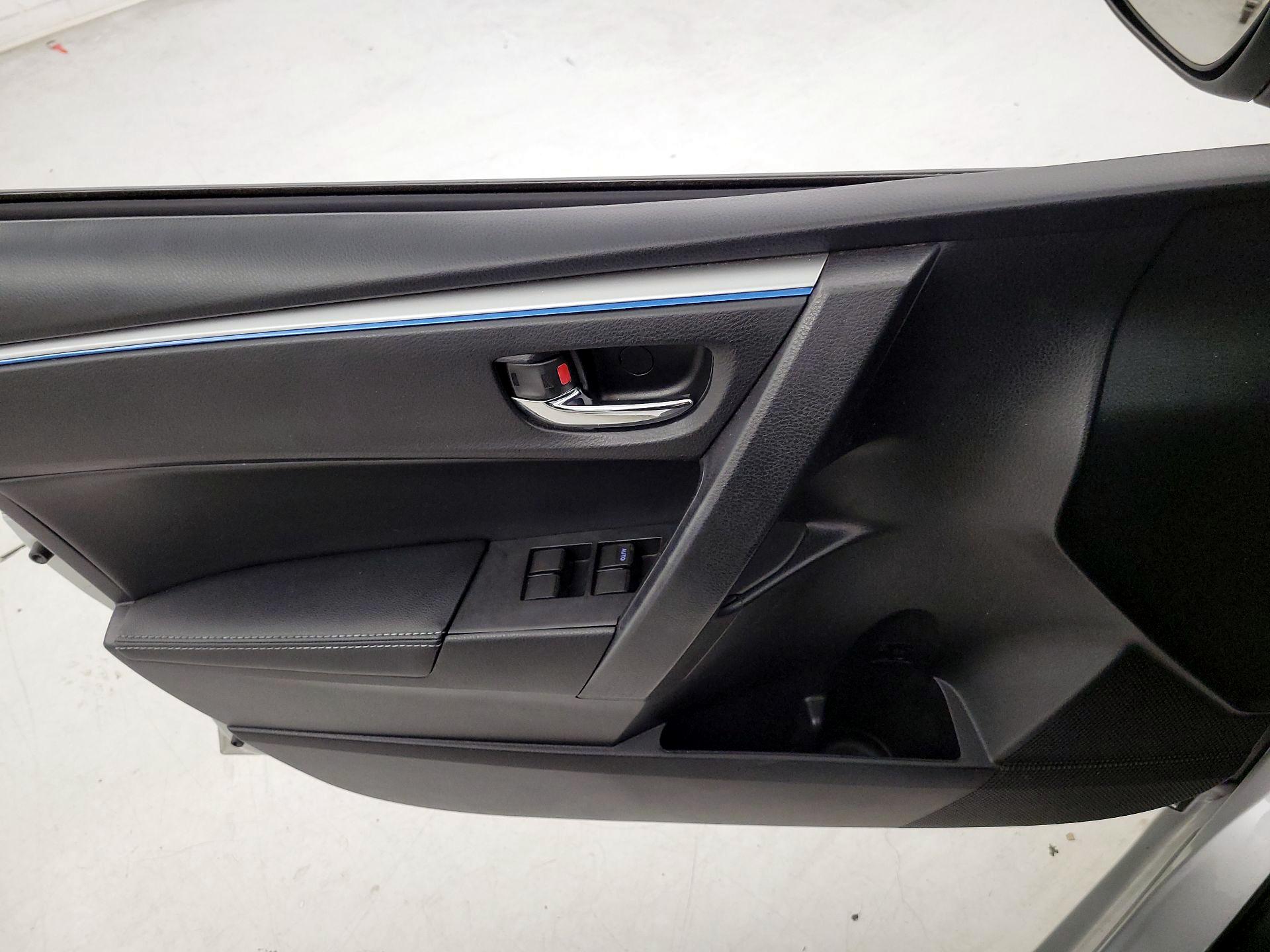 Thumbnail: 2014 Toyota Corolla - 12