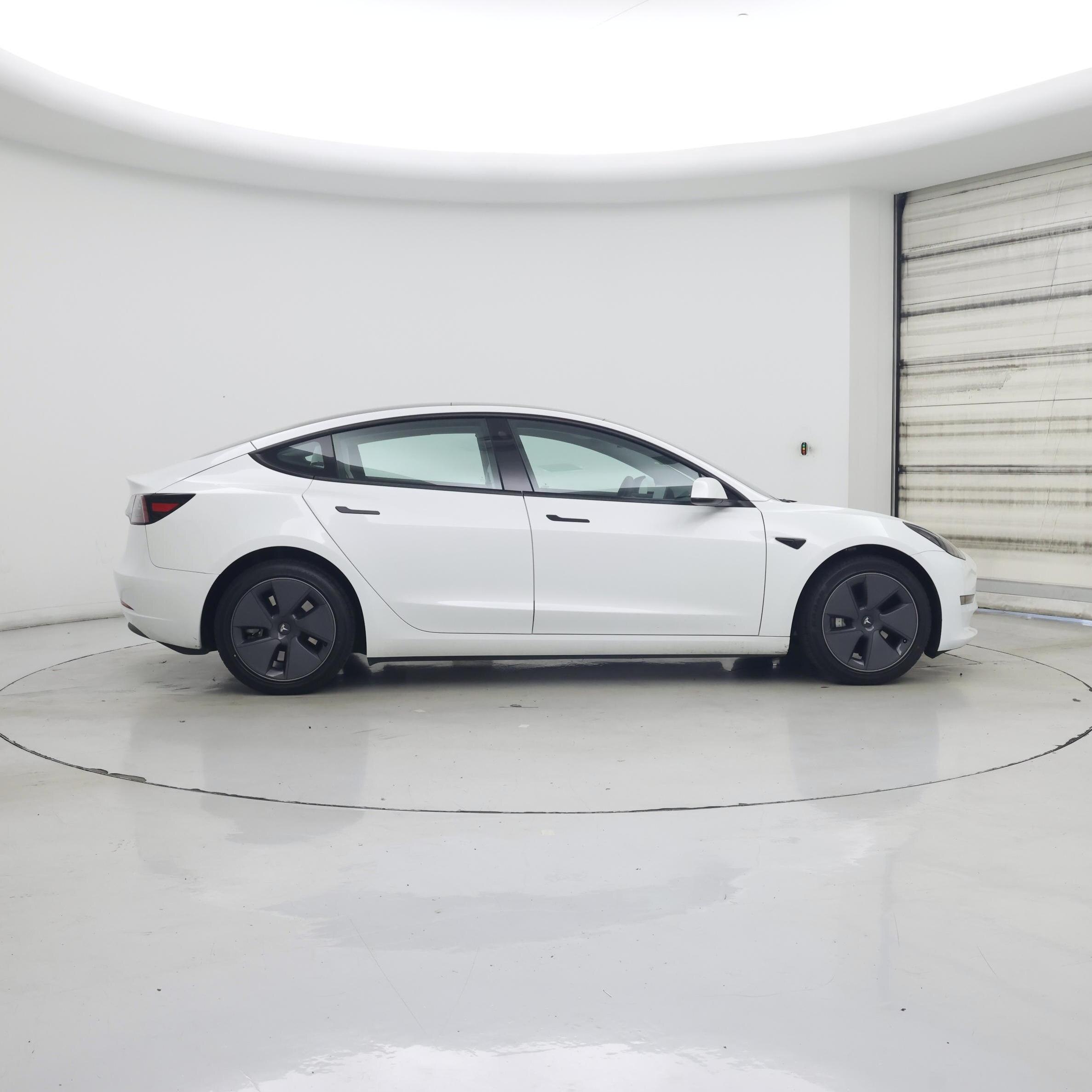 Thumbnail: 2023 Tesla Model 3 - 7