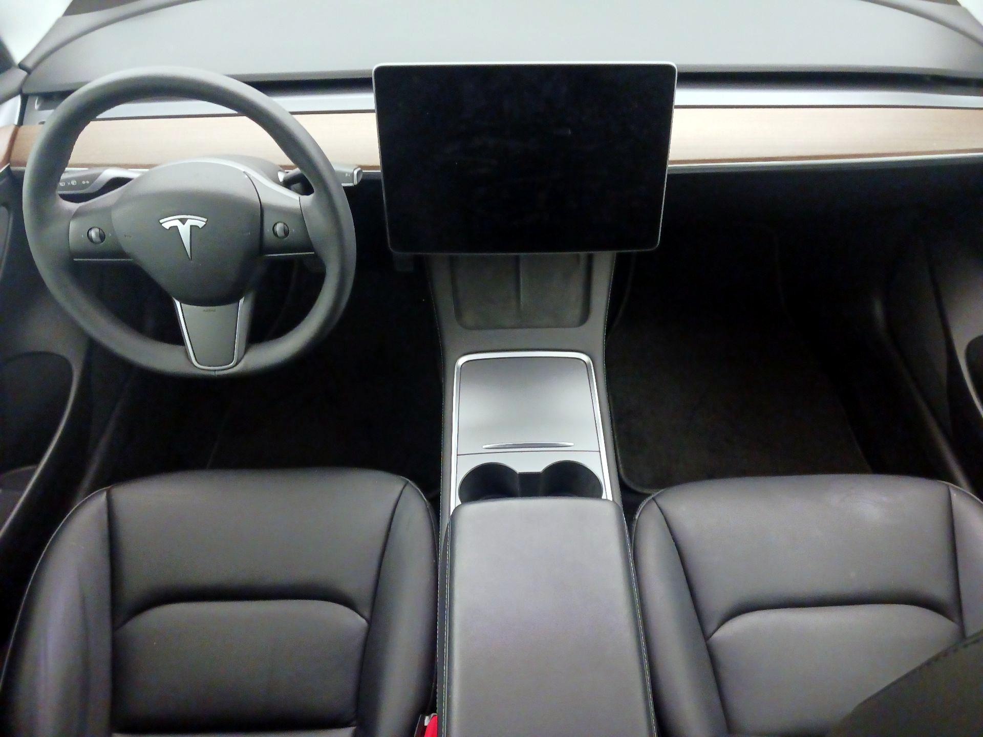 Thumbnail: 2023 Tesla Model 3 - 9