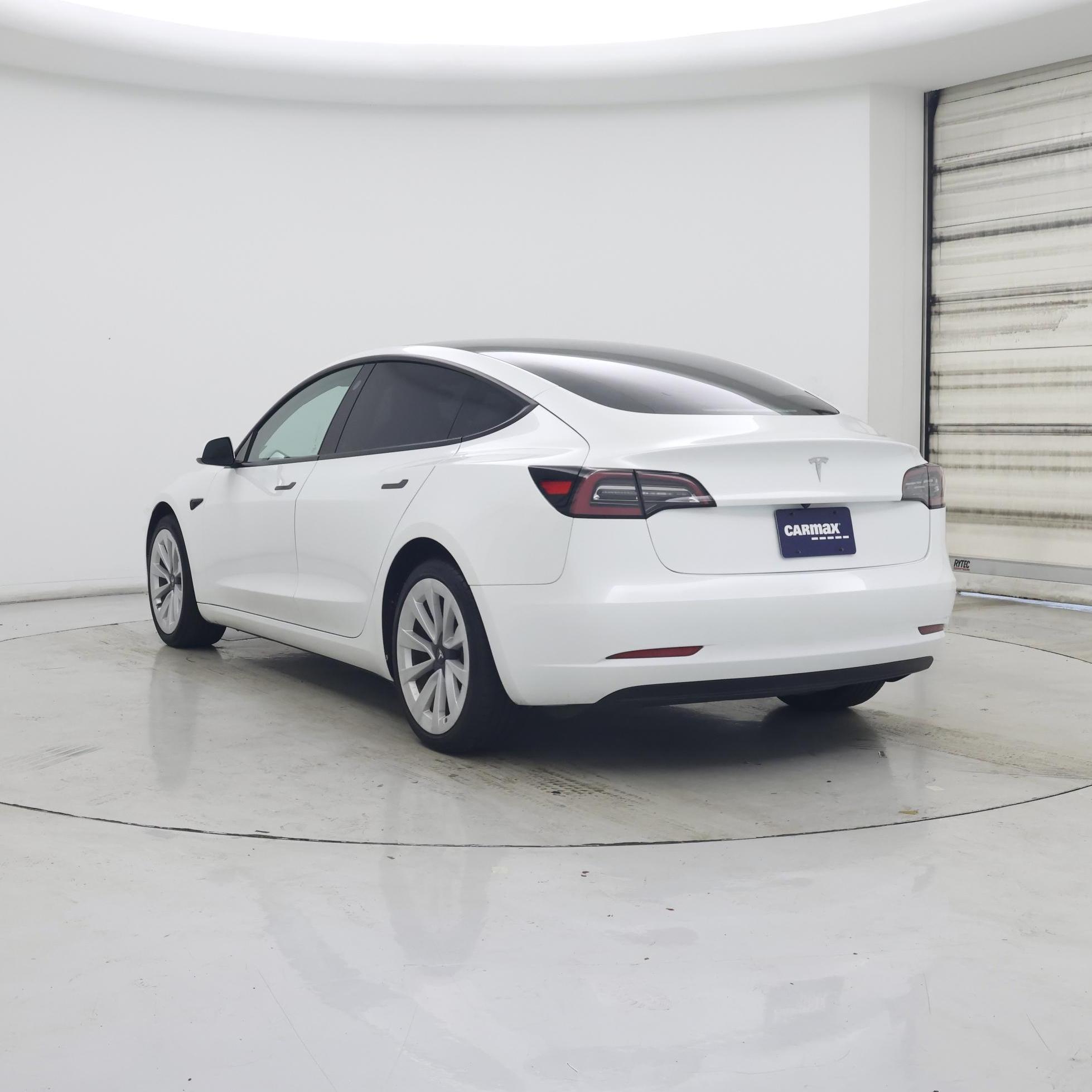 Thumbnail: 2023 Tesla Model 3 - 2