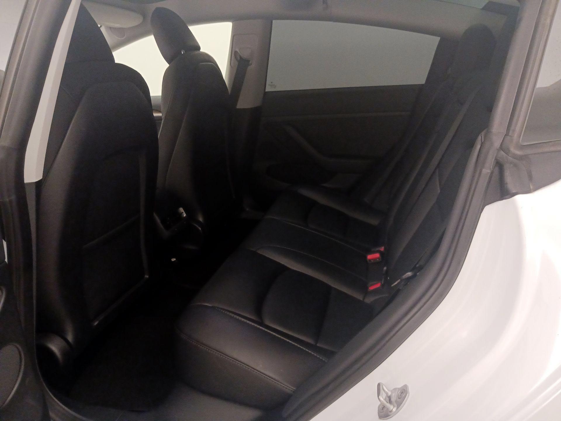 Thumbnail: 2023 Tesla Model 3 - 19