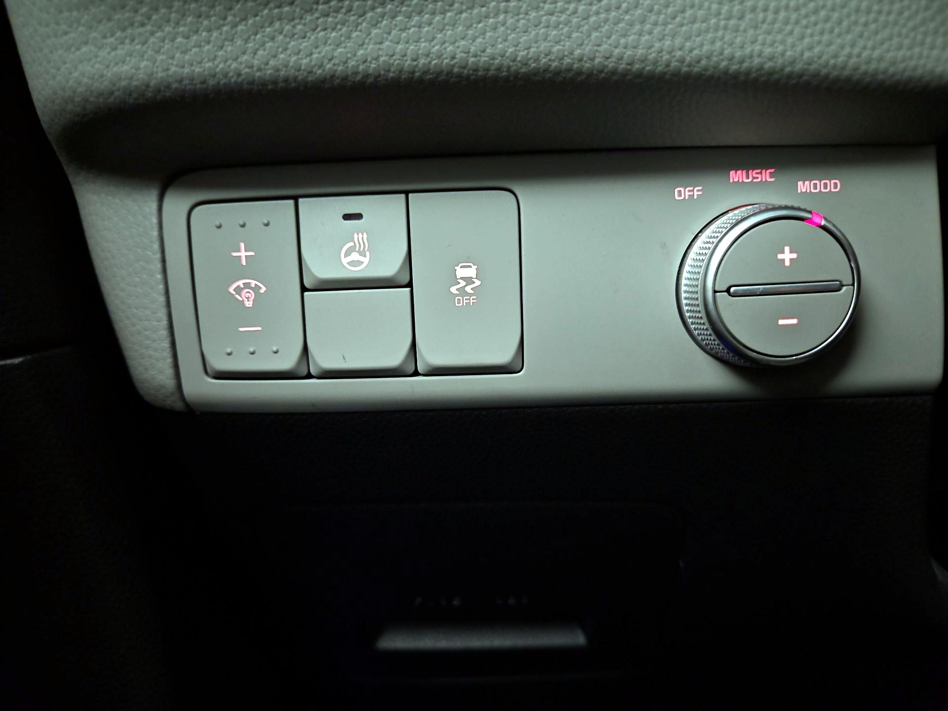 Thumbnail: 2016 Kia Soul - 13
