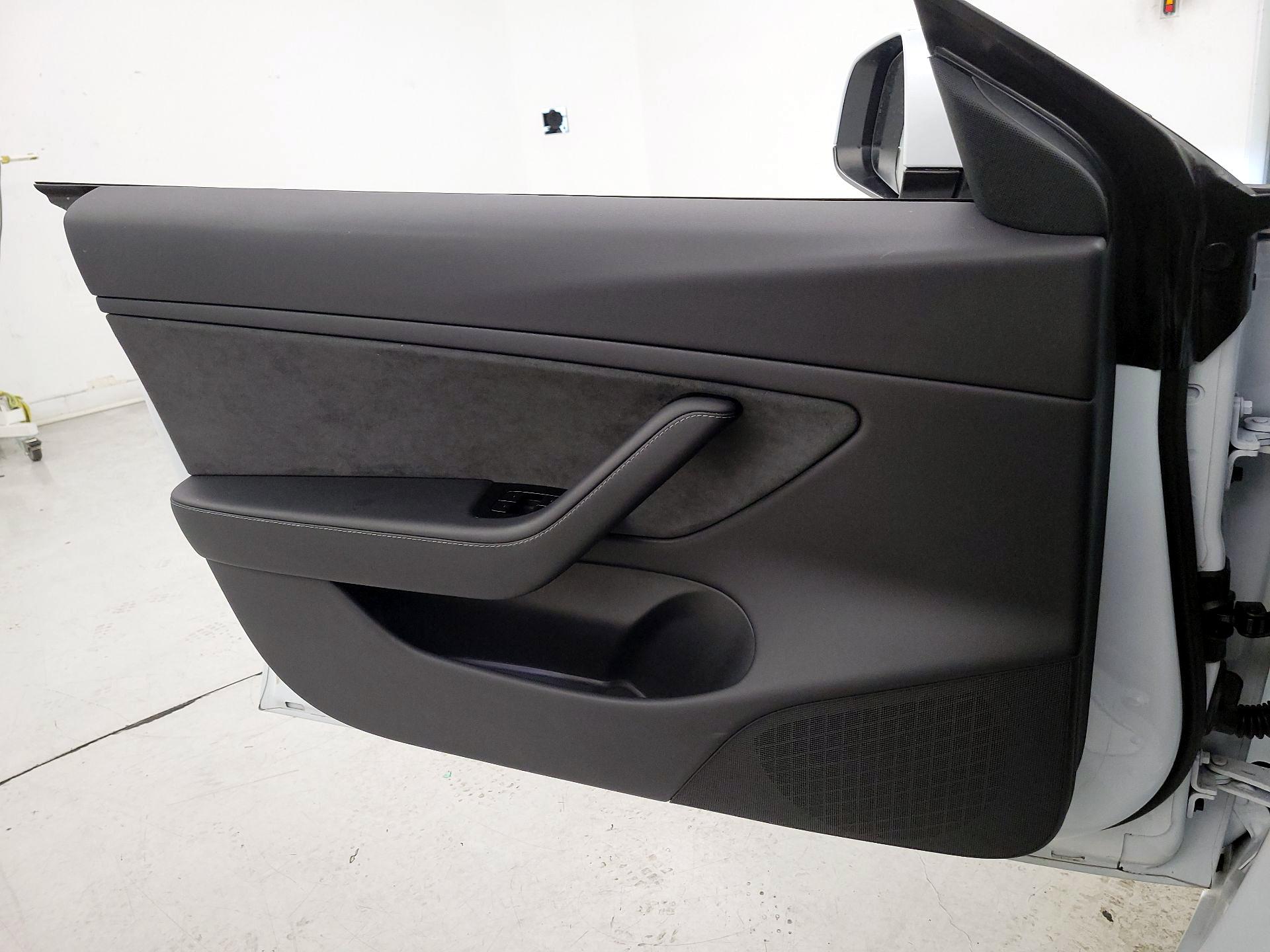 Thumbnail: 2019 Tesla Model 3 - 12