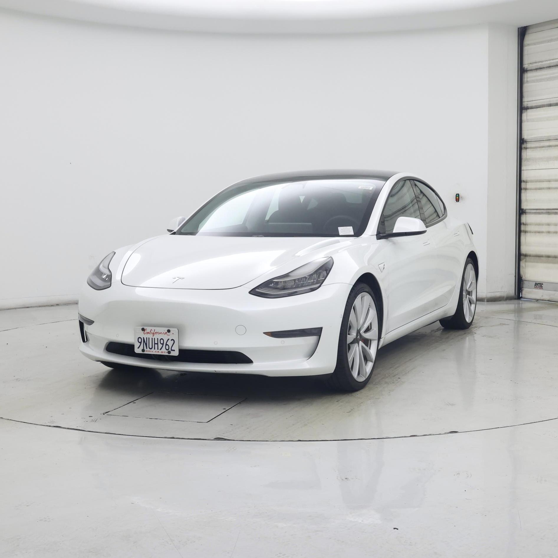 Thumbnail: 2019 Tesla Model 3 - 4