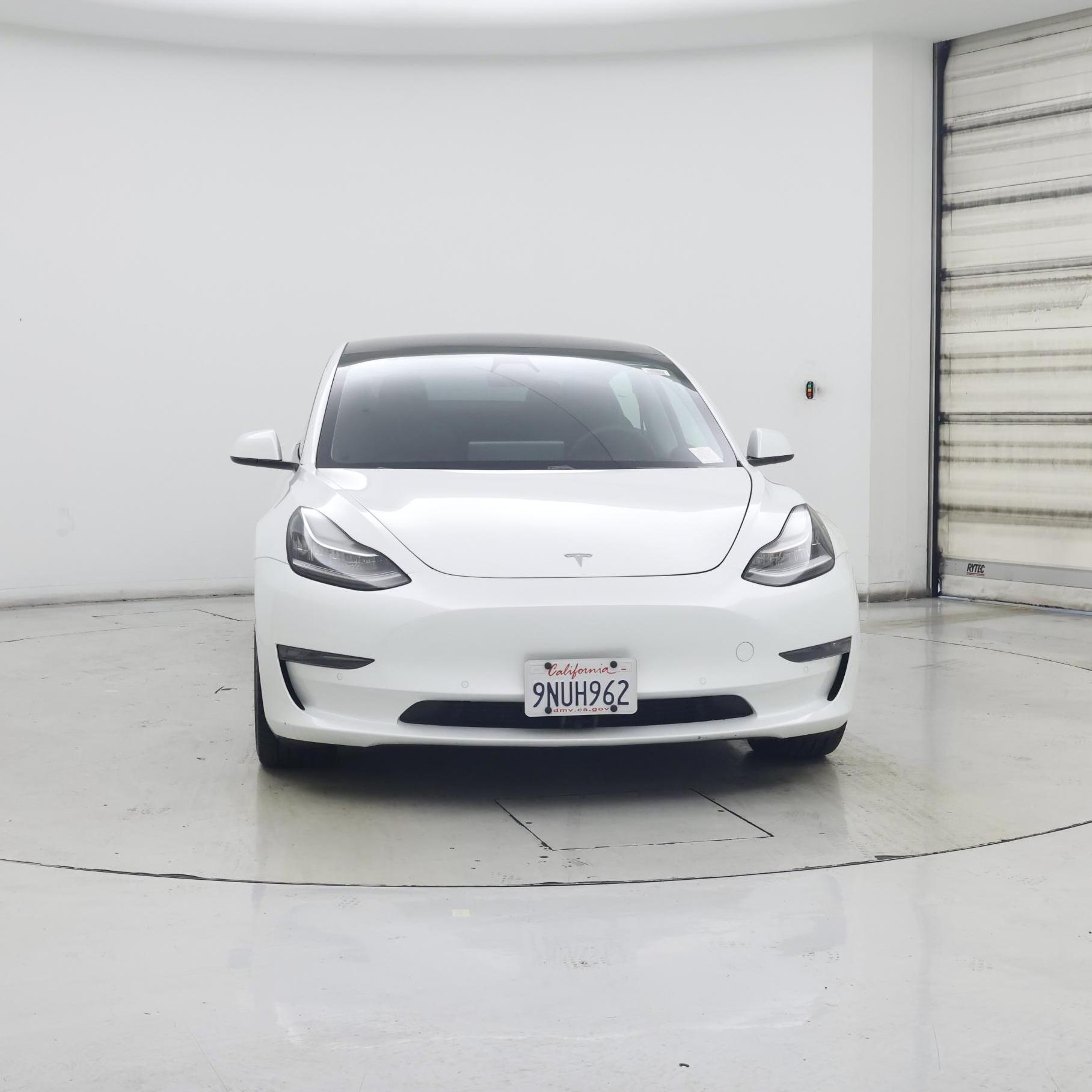 Thumbnail: 2019 Tesla Model 3 - 5