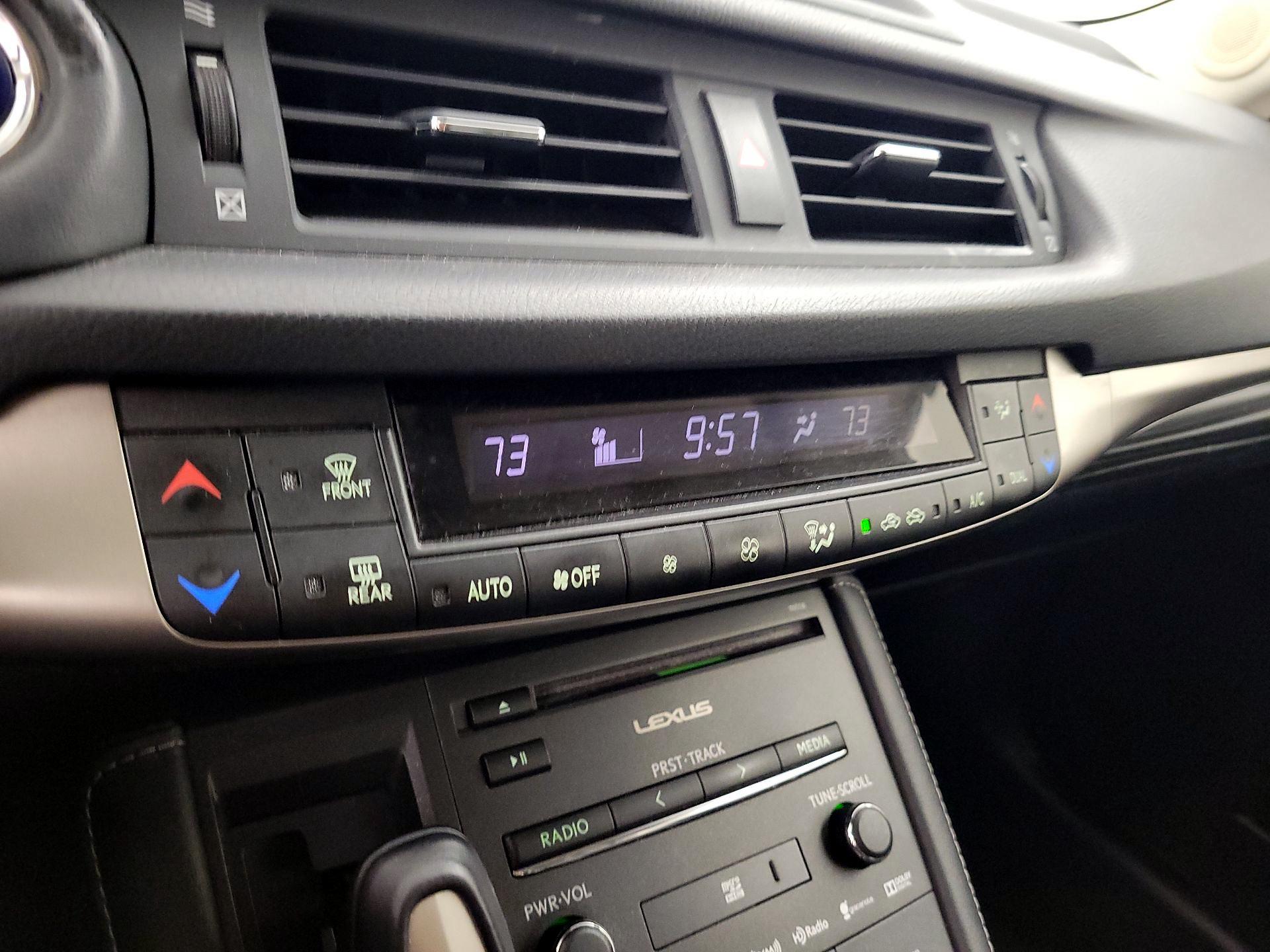 Thumbnail: 2017 Lexus CT - 16