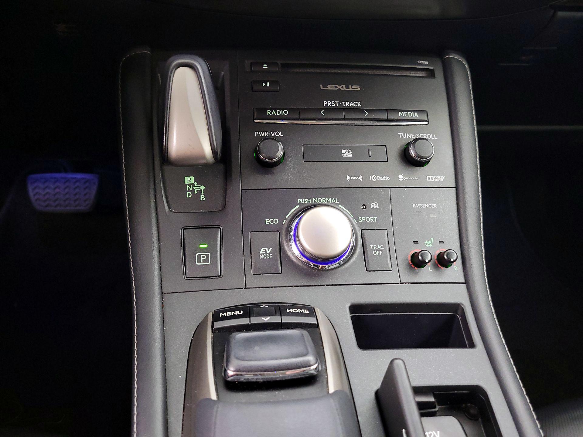 Thumbnail: 2017 Lexus CT - 17