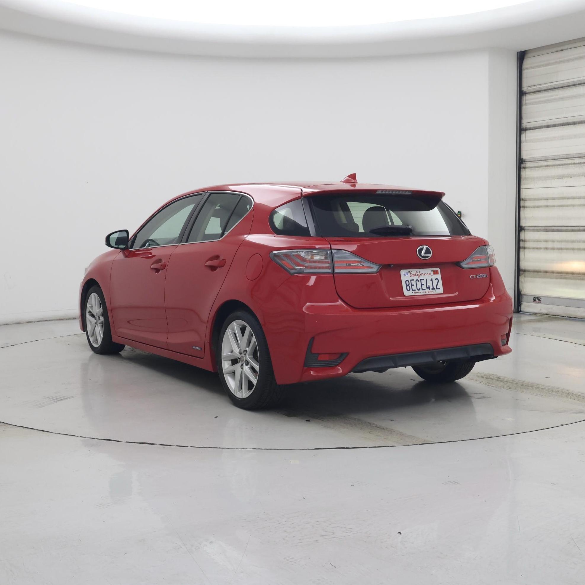 Thumbnail: 2017 Lexus CT - 2