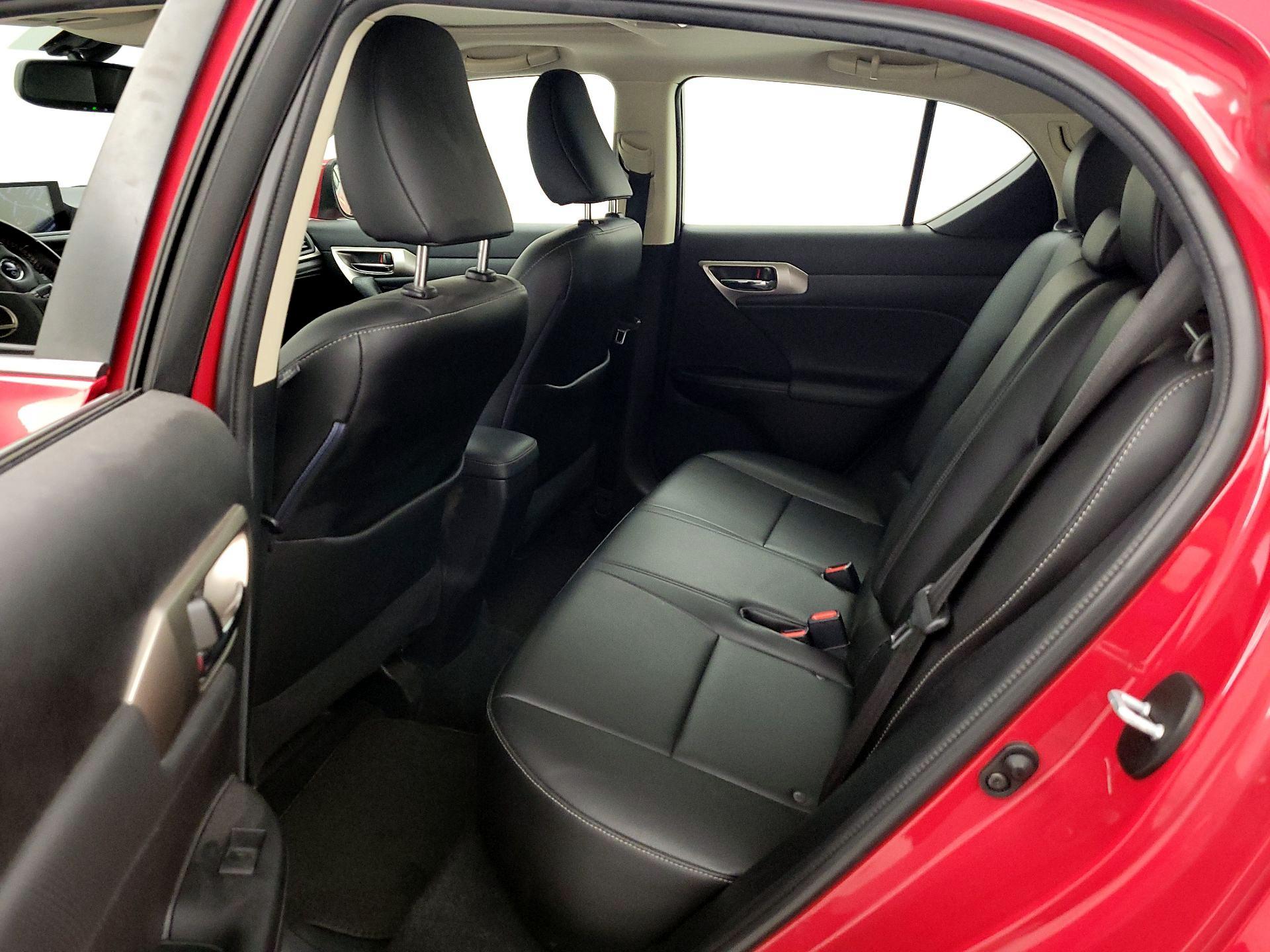 Thumbnail: 2017 Lexus CT - 20