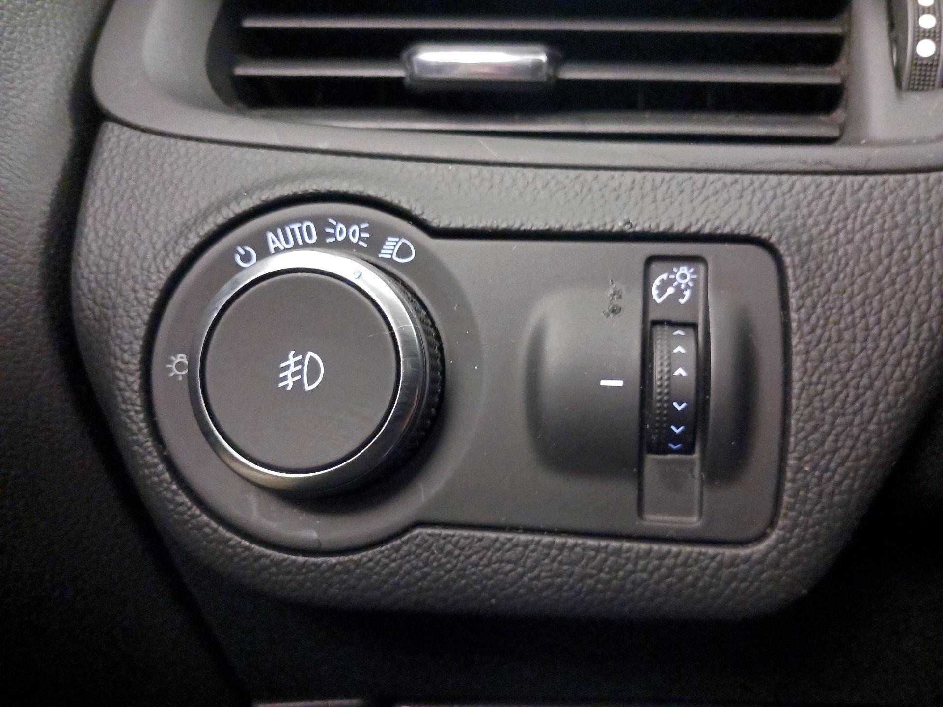 Thumbnail: 2017 Buick Envision - 13