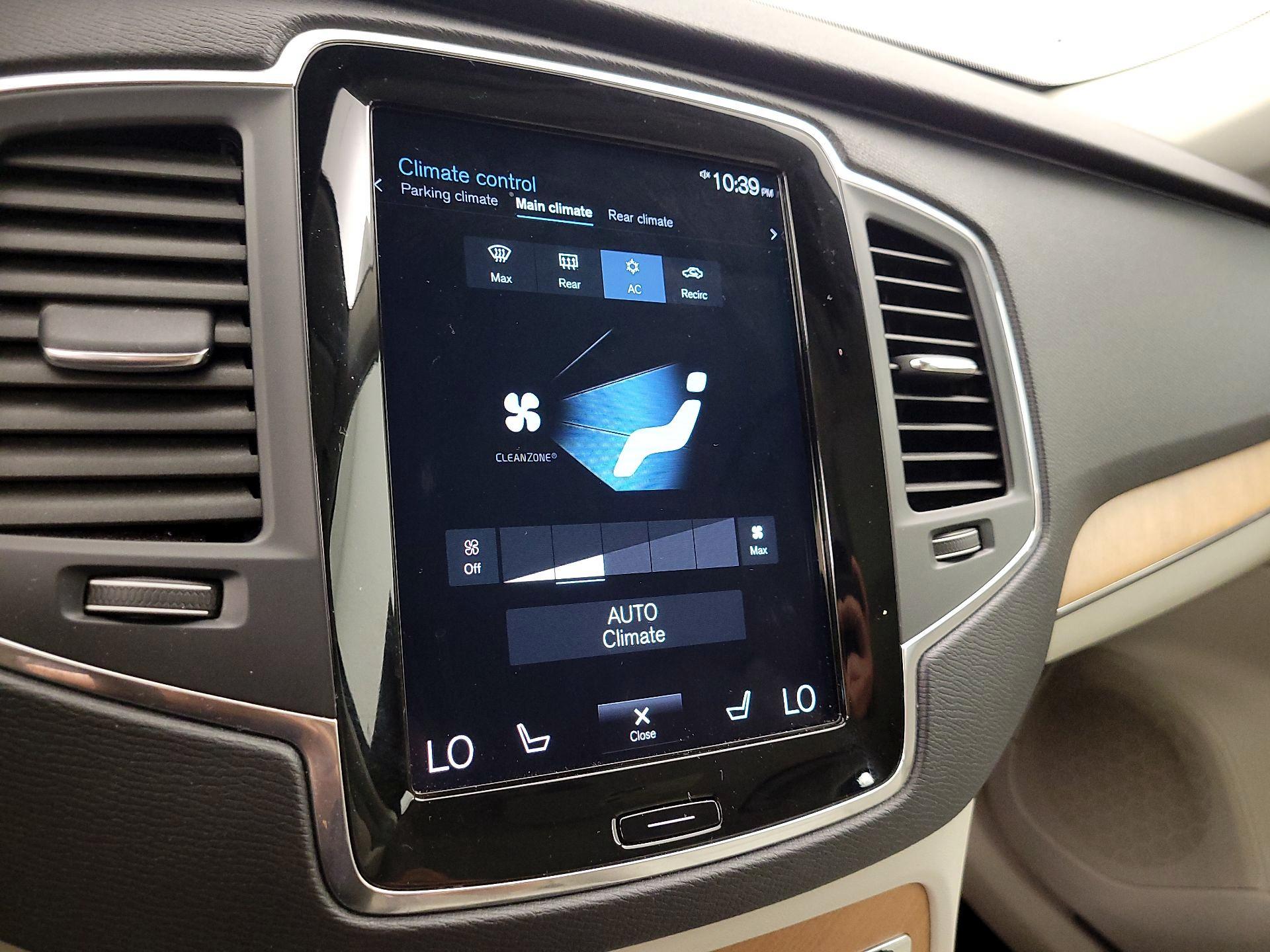 Thumbnail: 2021 Volvo XC90 - 16