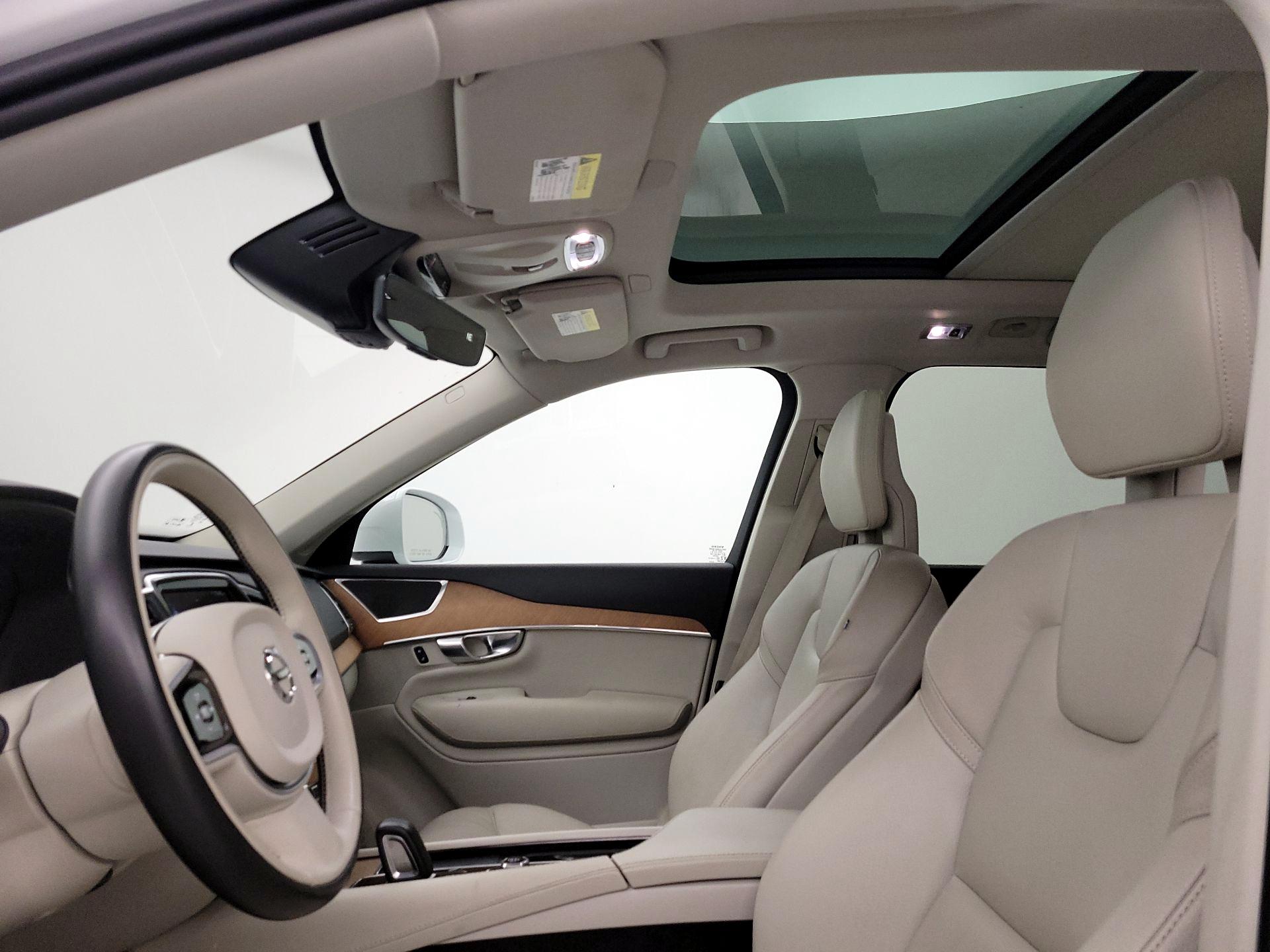 Thumbnail: 2021 Volvo XC90 - 18