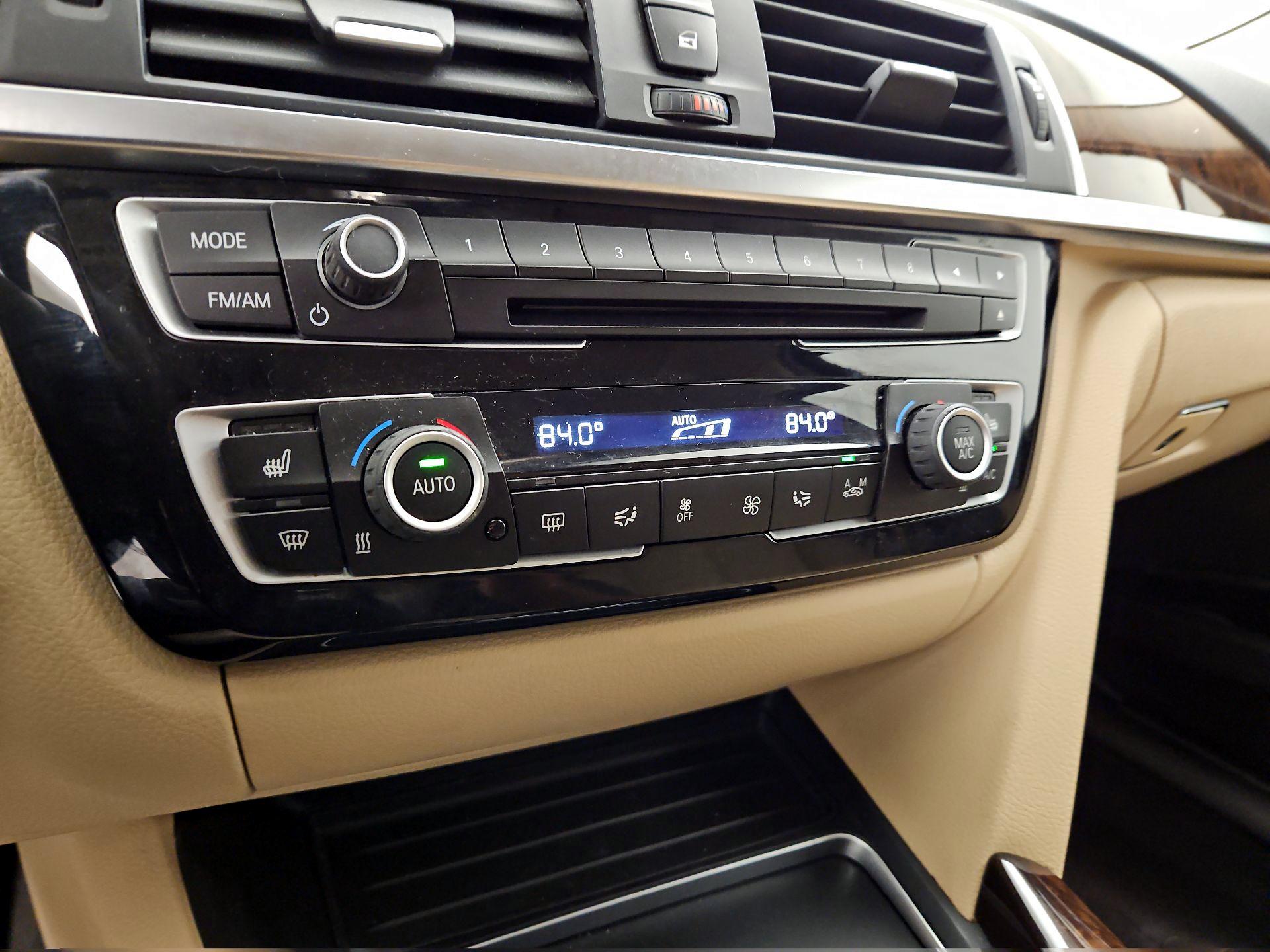 Thumbnail: 2018 BMW 3 Series - 16